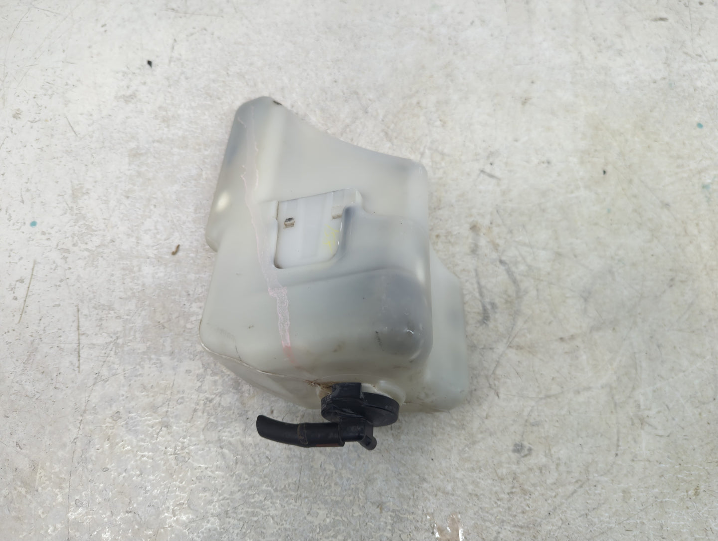 2005-2012 Toyota Avalon Radiator Coolant Overflow Expansion Tank Bottle 1389967 - Oemusedautoparts1.com