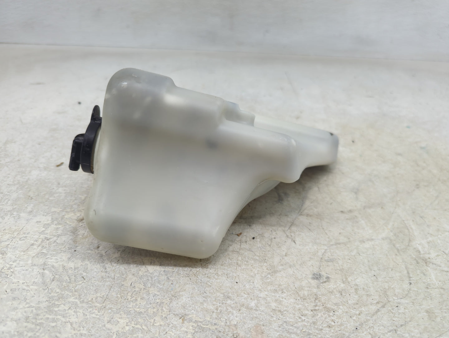 2005-2012 Toyota Avalon Radiator Coolant Overflow Expansion Tank Bottle 1389967 - Oemusedautoparts1.com