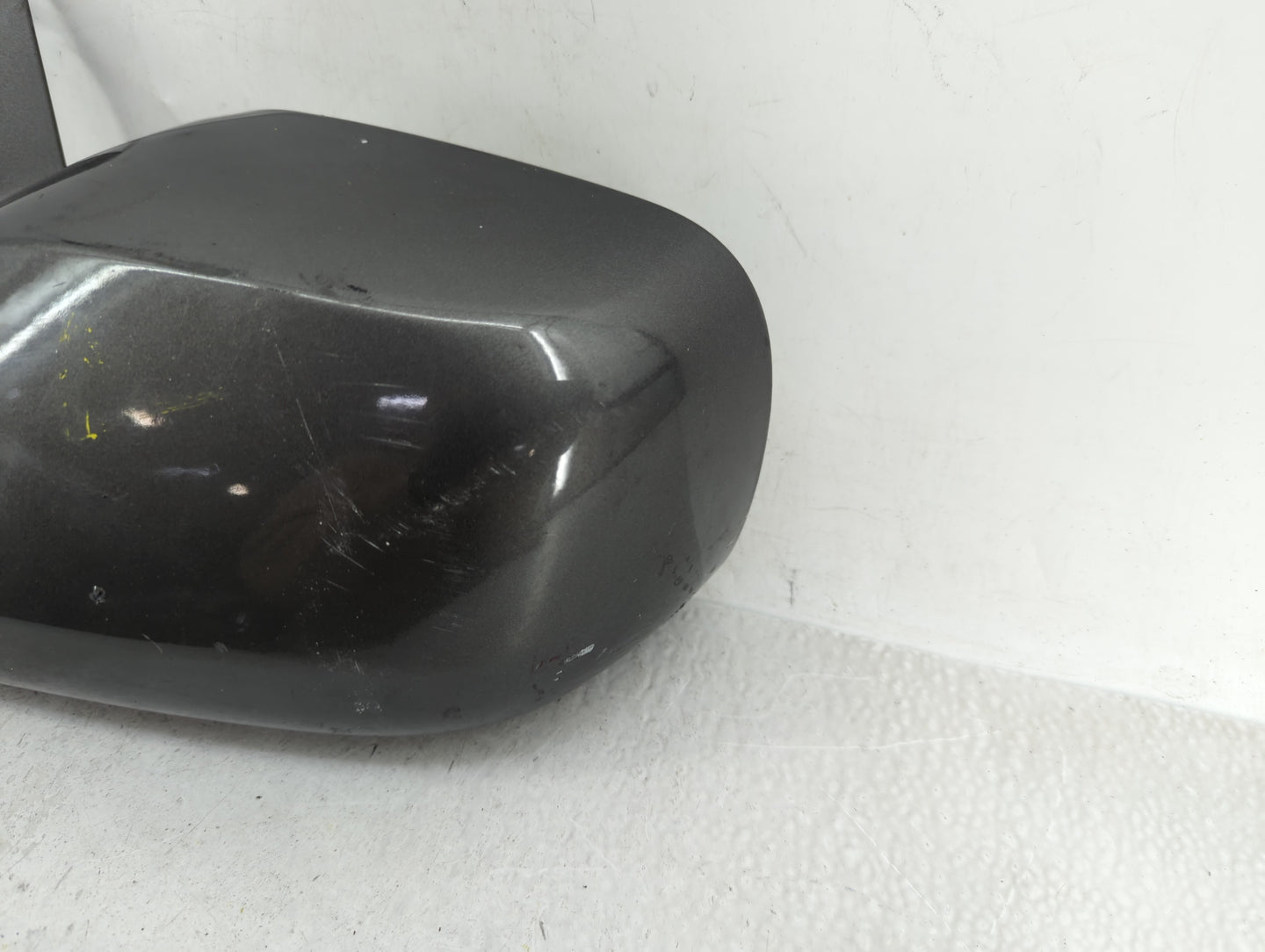 2005-2010 Toyota Avalon Driver Side View Mirror - Left Door Mirror OEM Used - Oemusedautoparts1.com