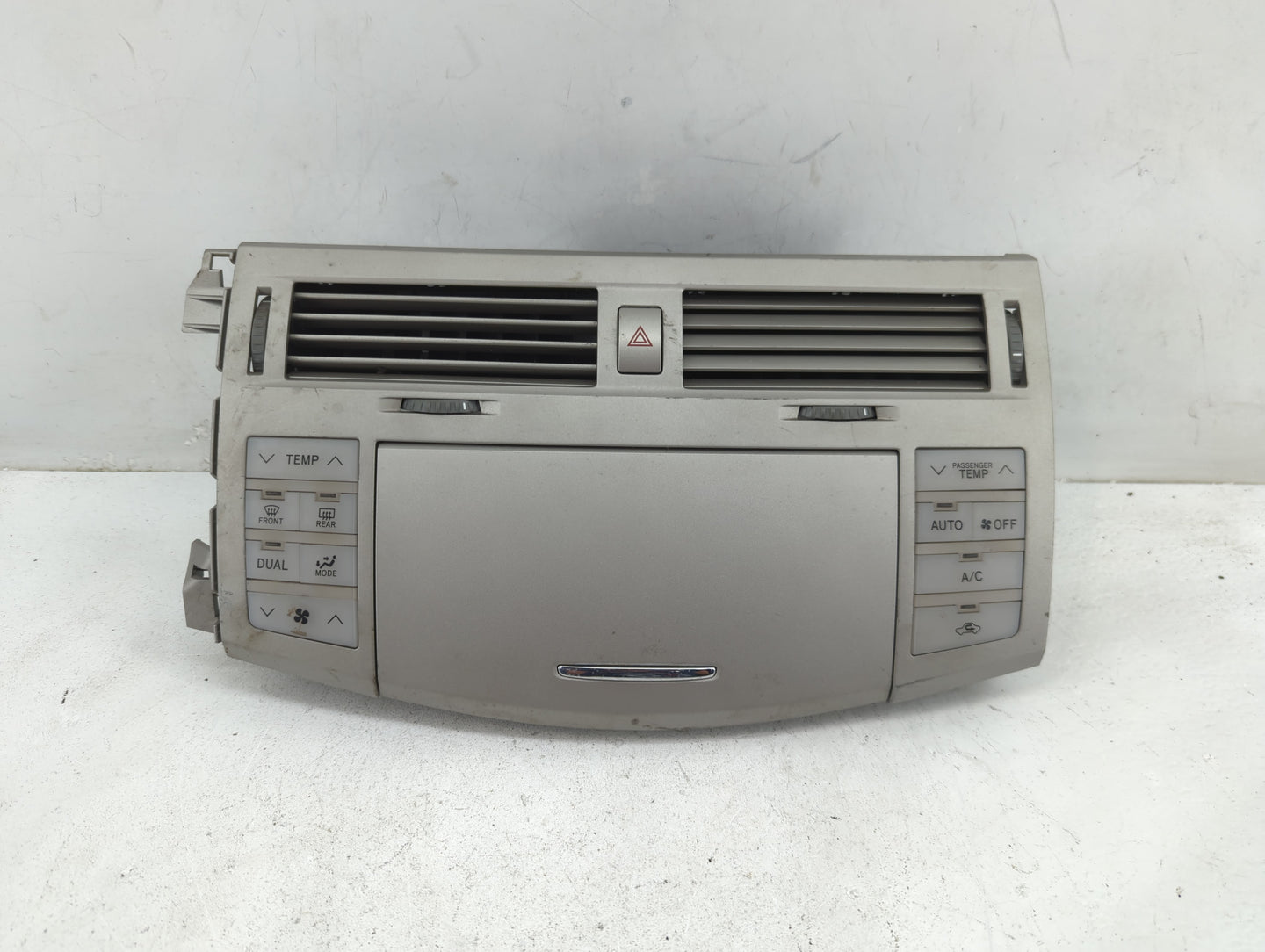 2005-2010 Toyota Avalon Climate Control Module Temperature AC/Heater Replacement P/N:MX146570-4071 55900-07170 Fits OEM Used