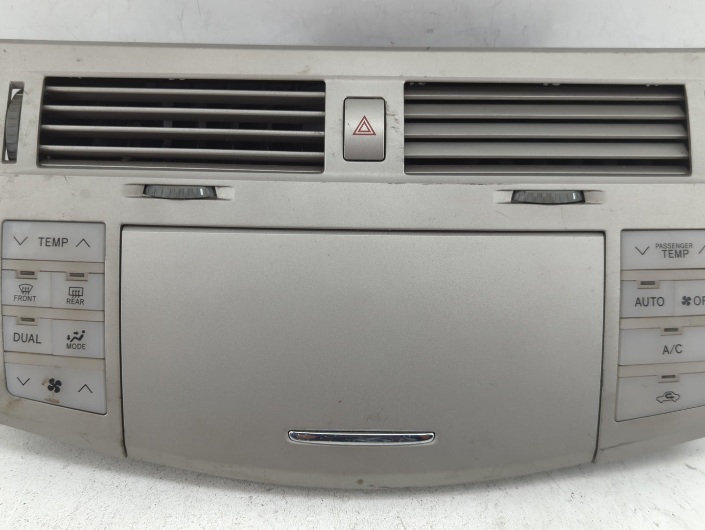 2005-2010 Toyota Avalon Climate Control Module Temperature AC/Heater Replacement P/N:MX146570-4071 55900-07170 Fits OEM Used