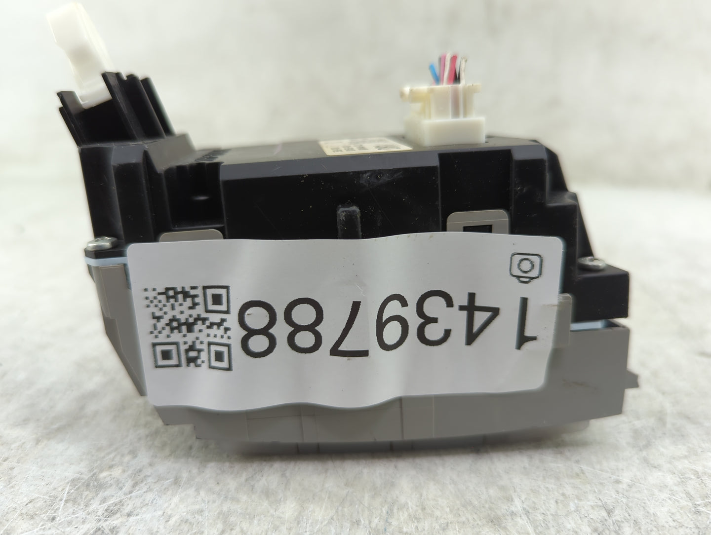 2005-2010 Toyota Avalon Climate Control Module Temperature AC/Heater Replacement P/N:55900-07160 MX146570-4020 Fits OEM Used