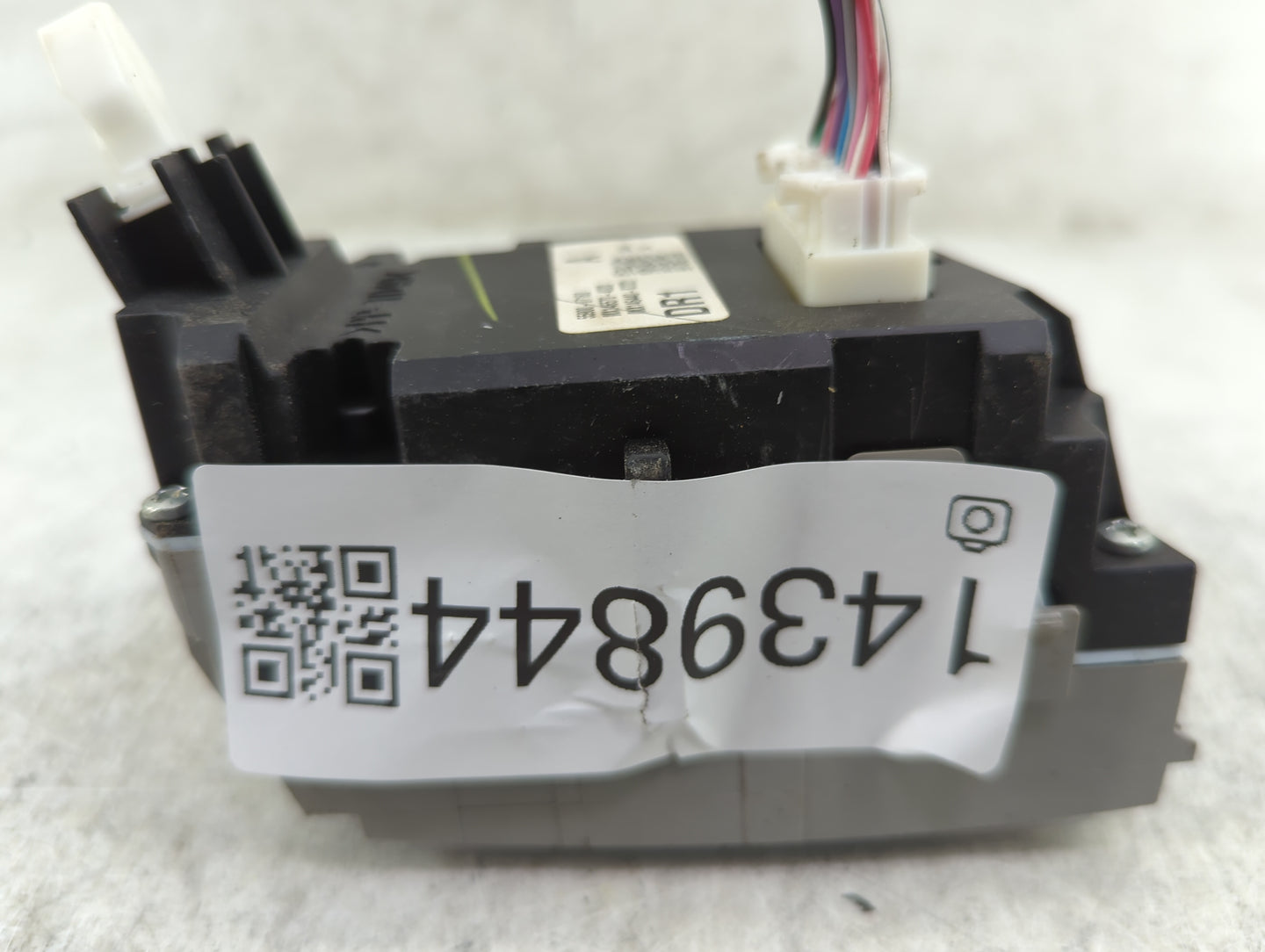 2005-2010 Toyota Avalon Climate Control Module Temperature AC/Heater Replacement P/N:55900-07160 MX146570-4020 Fits OEM Used