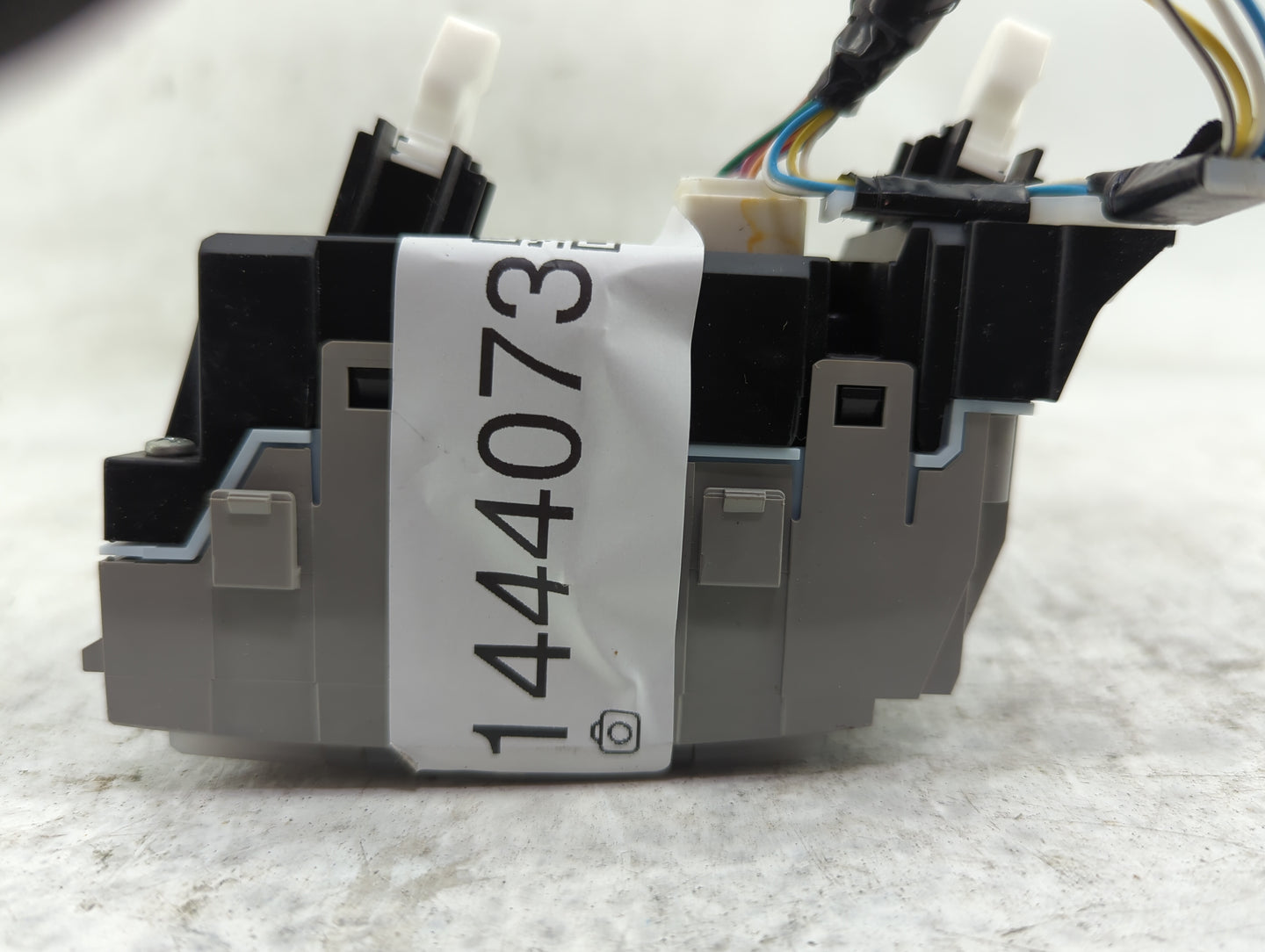2005-2010 Toyota Avalon Climate Control Module Temperature AC/Heater Replacement P/N:55900-07160 MX146570-4021 Fits OEM Used