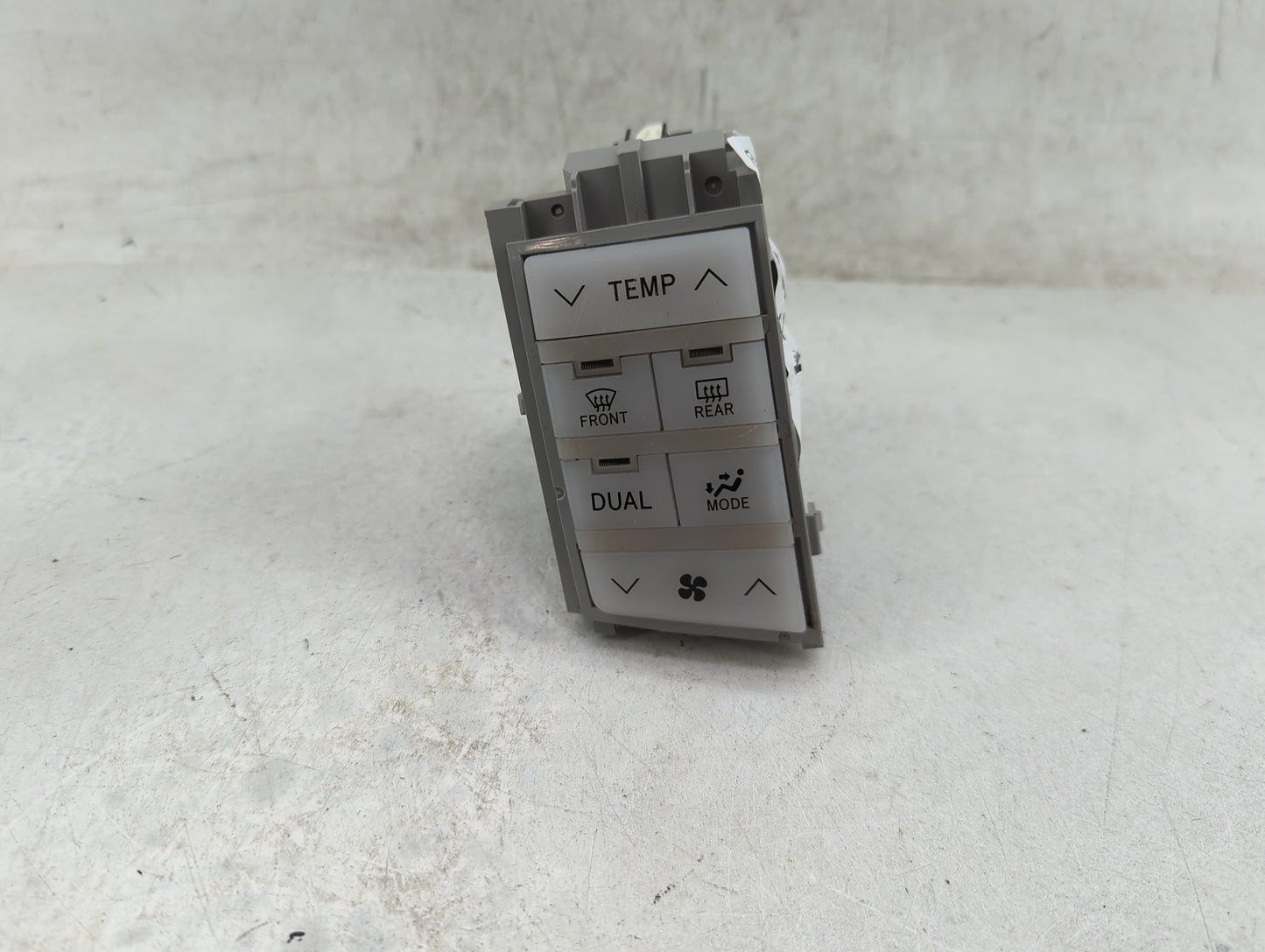 2005-2010 Toyota Avalon Climate Control Module Temperature AC/Heater Replacement P/N:55900-07170 MX146570-4070 Fits OEM Used