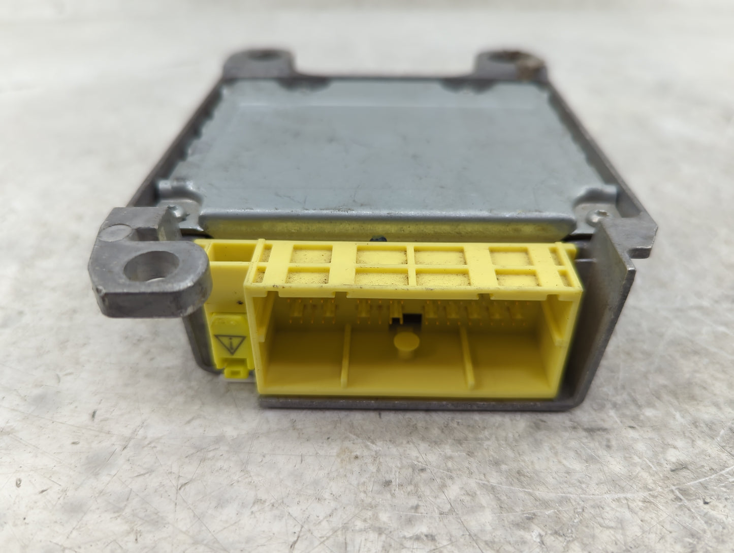 2007 Toyota Avalon Safety Restraint Srs Airbag Control Module - Oemusedautoparts1.com