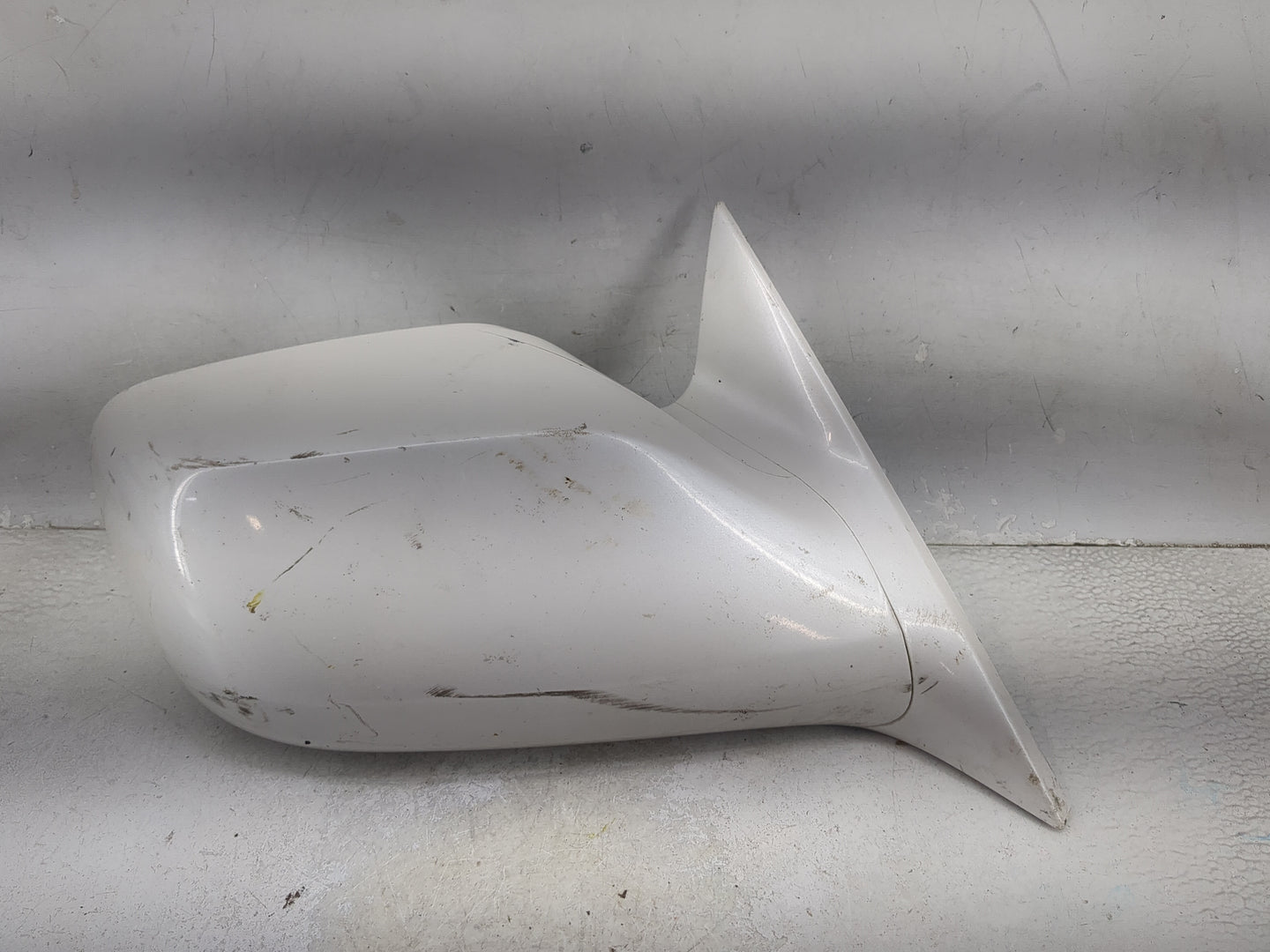 2005-2010 Toyota Avalon Passenger Side View Mirror - Right Door Mirror OEM Used - Oemusedautoparts1.com