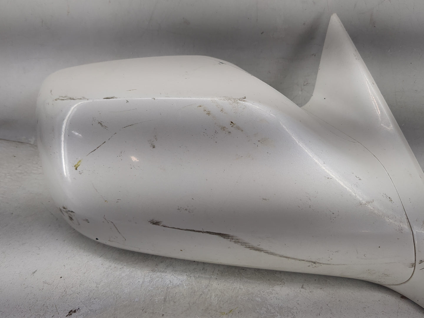 2005-2010 Toyota Avalon Passenger Side View Mirror - Right Door Mirror OEM Used - Oemusedautoparts1.com