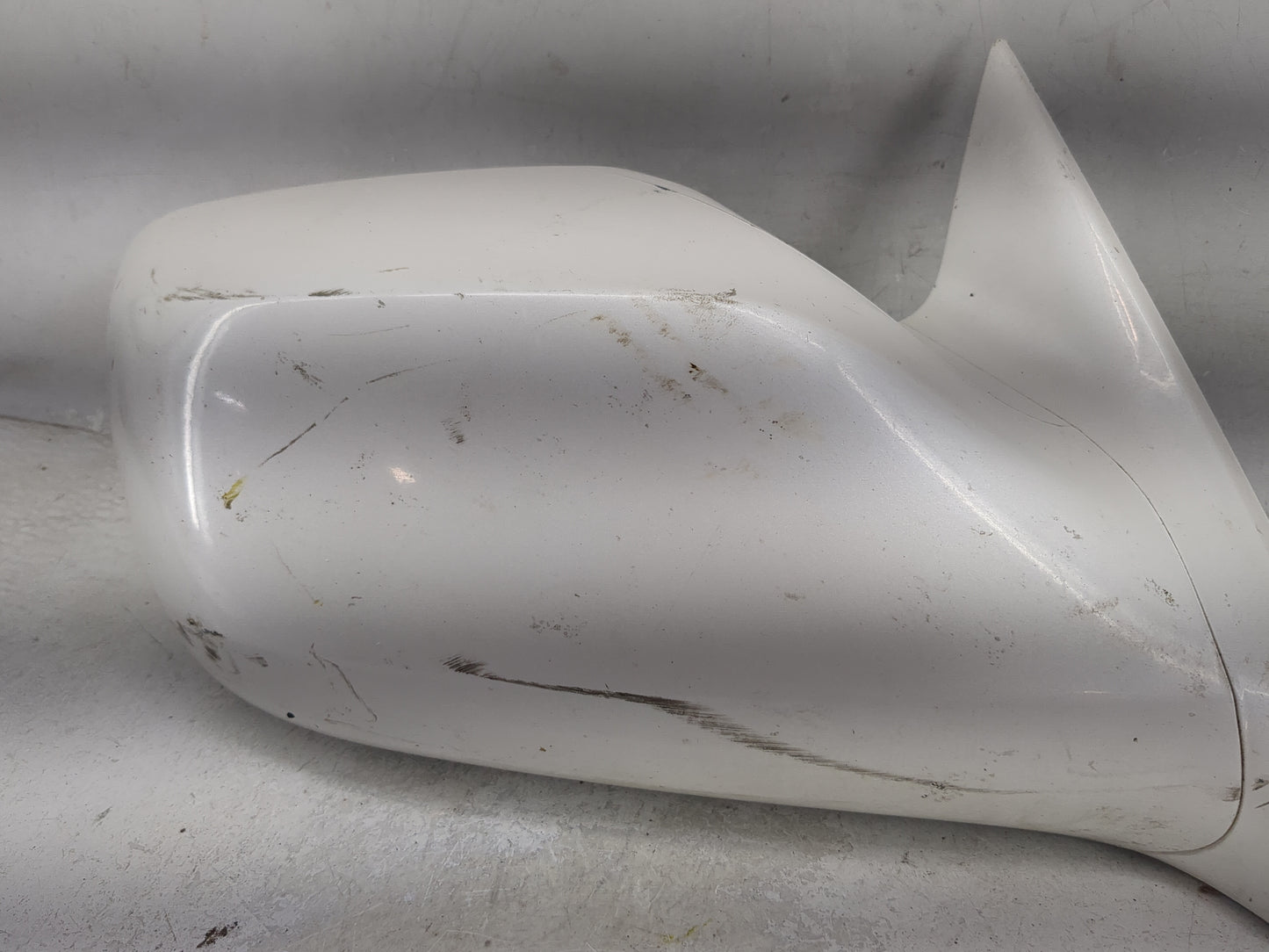 2005-2010 Toyota Avalon Passenger Side View Mirror - Right Door Mirror OEM Used - Oemusedautoparts1.com