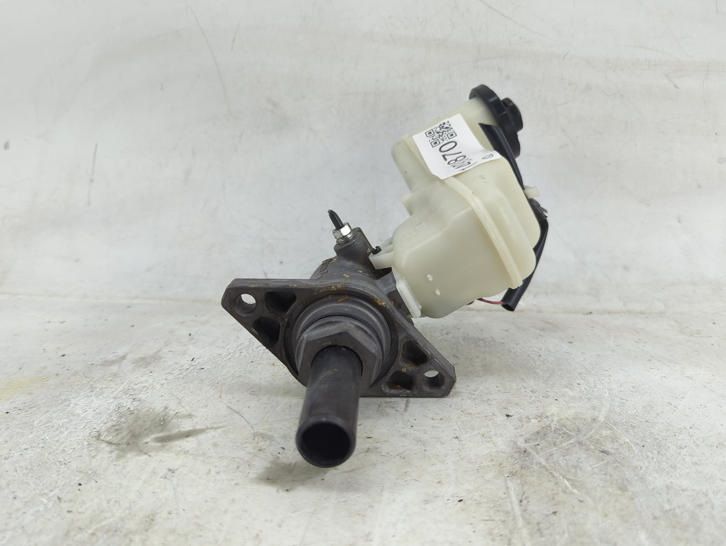 2005-2007 Toyota Avalon Brake Master Cylinder 1490870 - Oemusedautoparts1.com