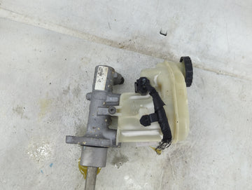 2005-2007 Toyota Avalon Brake Master Cylinder 1490871