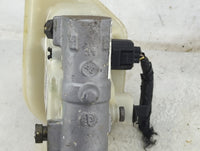 2005-2007 Toyota Avalon Brake Master Cylinder 1490871 - Oemusedautoparts1.com