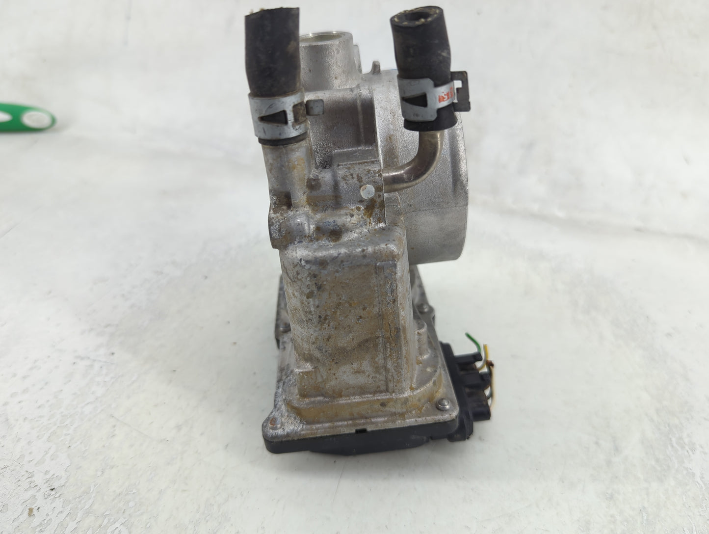 2005-2018 Toyota Avalon Throttle Body Fits Fits 2005 2006 2007 2008 2009 2010 2011 2012 2013 2014 2015 2016 2017 2018 OEM Us