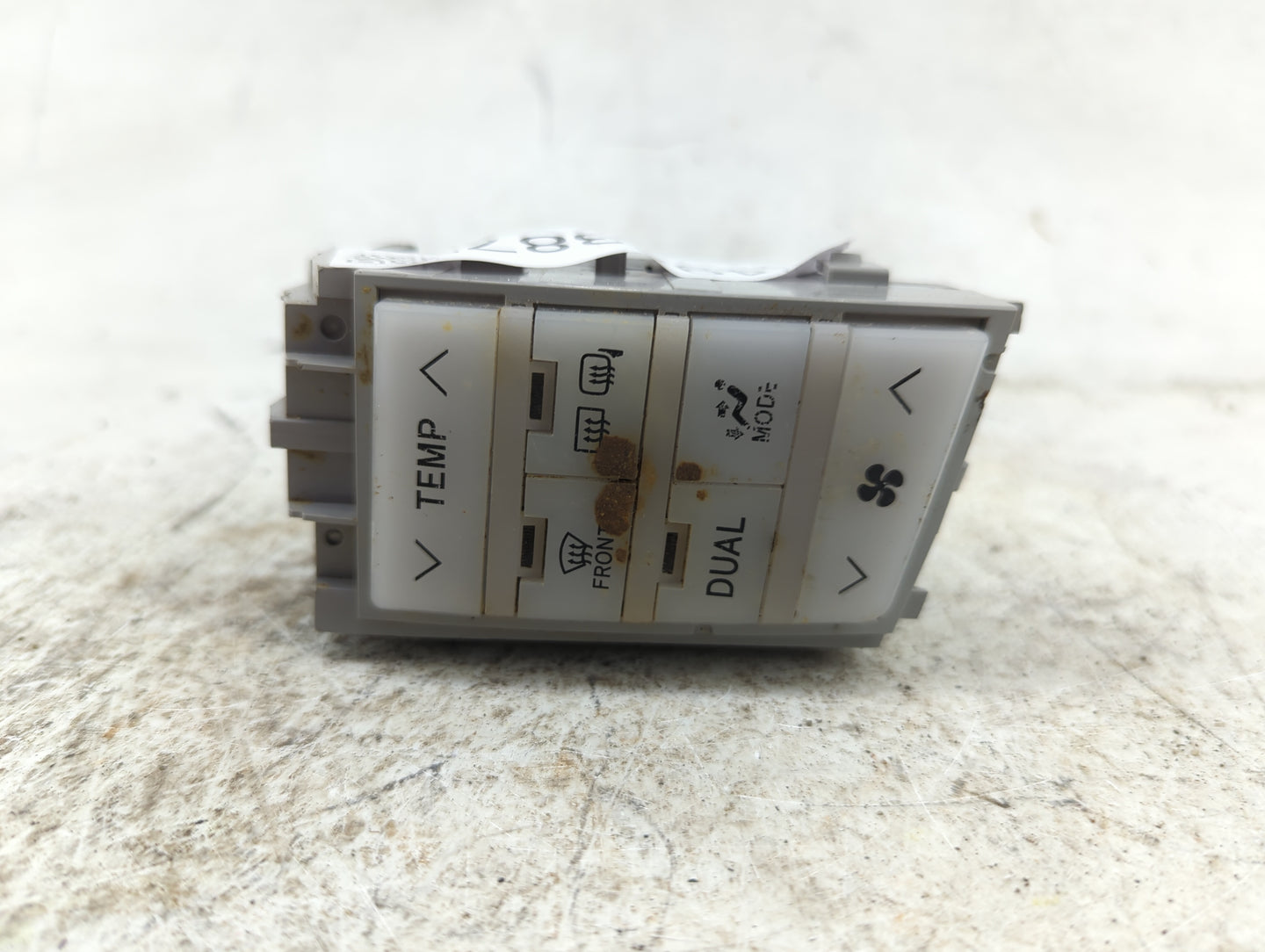 2005-2010 Toyota Avalon Climate Control Module Temperature AC/Heater Replacement P/N:55900-07160 MX146570-4020 Fits OEM Used