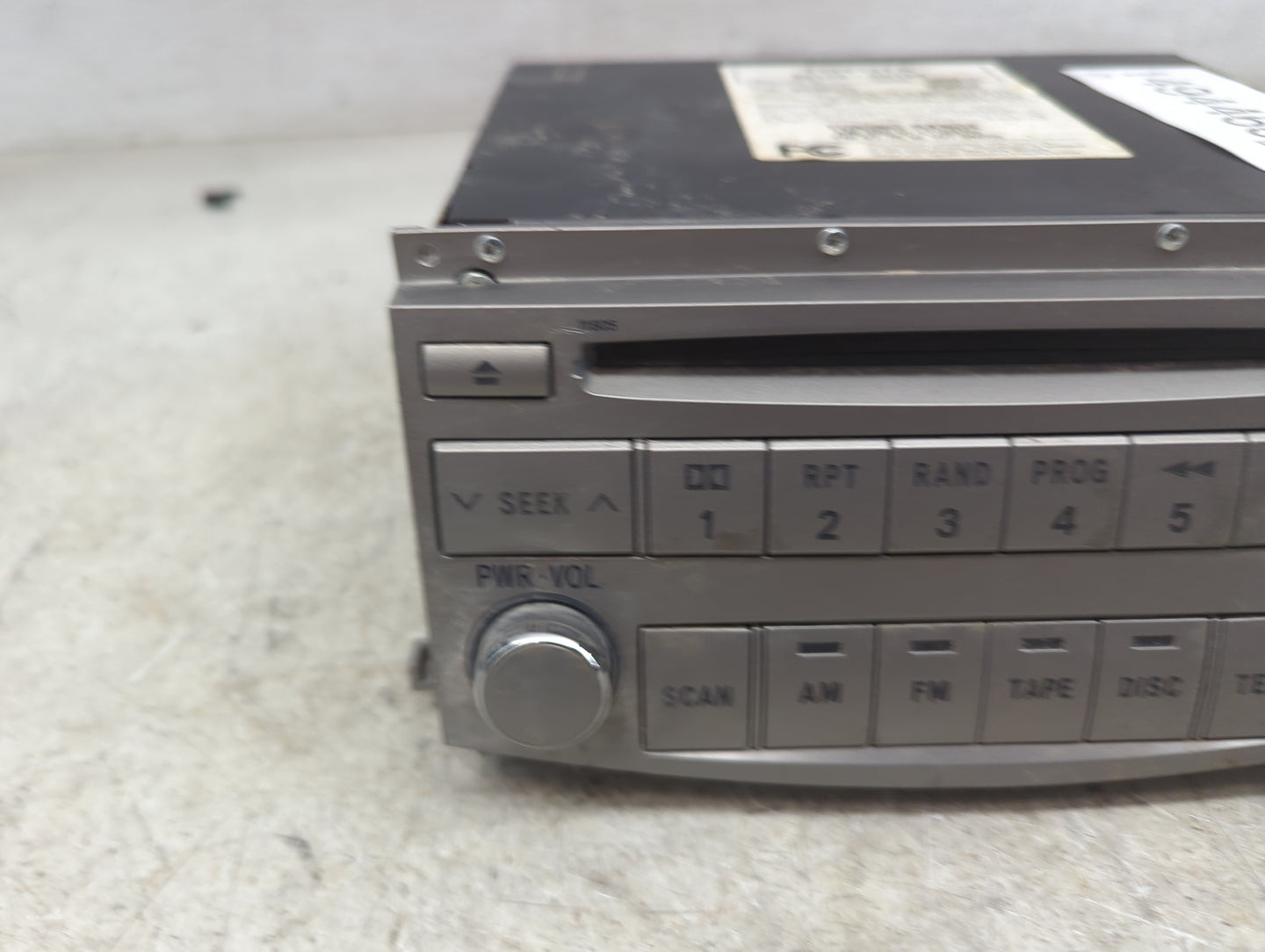 2007 Toyota Avalon Radio AM FM Cd Player Receiver Replacement P/N:86120-AC120 122000-6920A101 Fits OEM Used Auto Parts - Oem