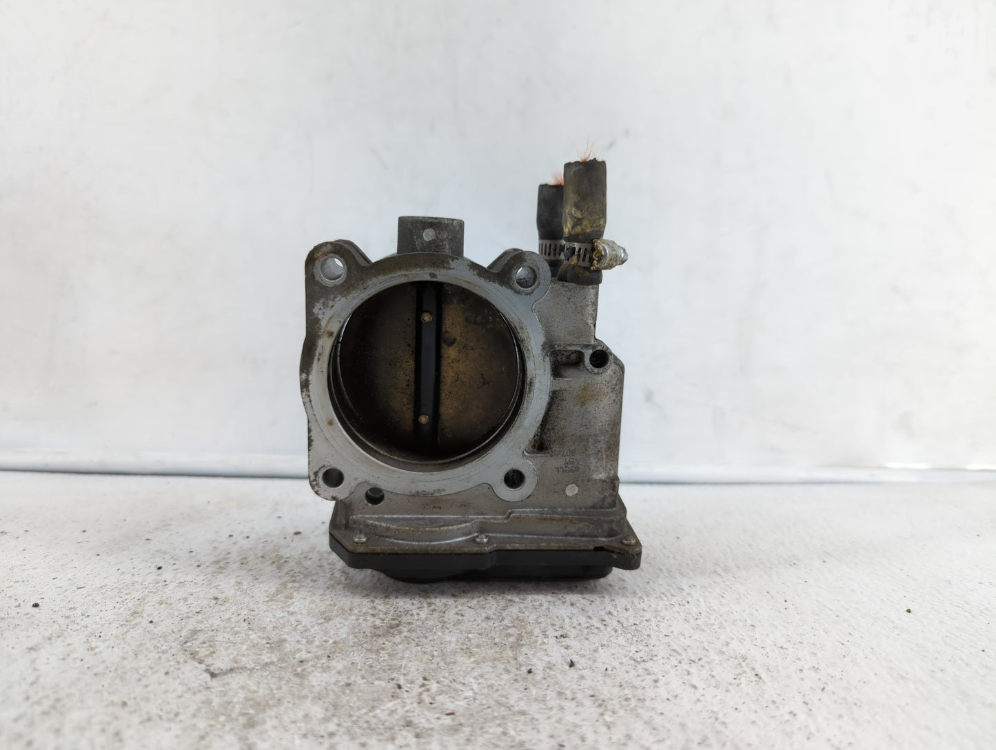 2005-2018 Toyota Avalon Throttle Body P/N:22030-0P050 22030-31030 Fits OEM Used Auto Parts - Oemusedautoparts1.com
