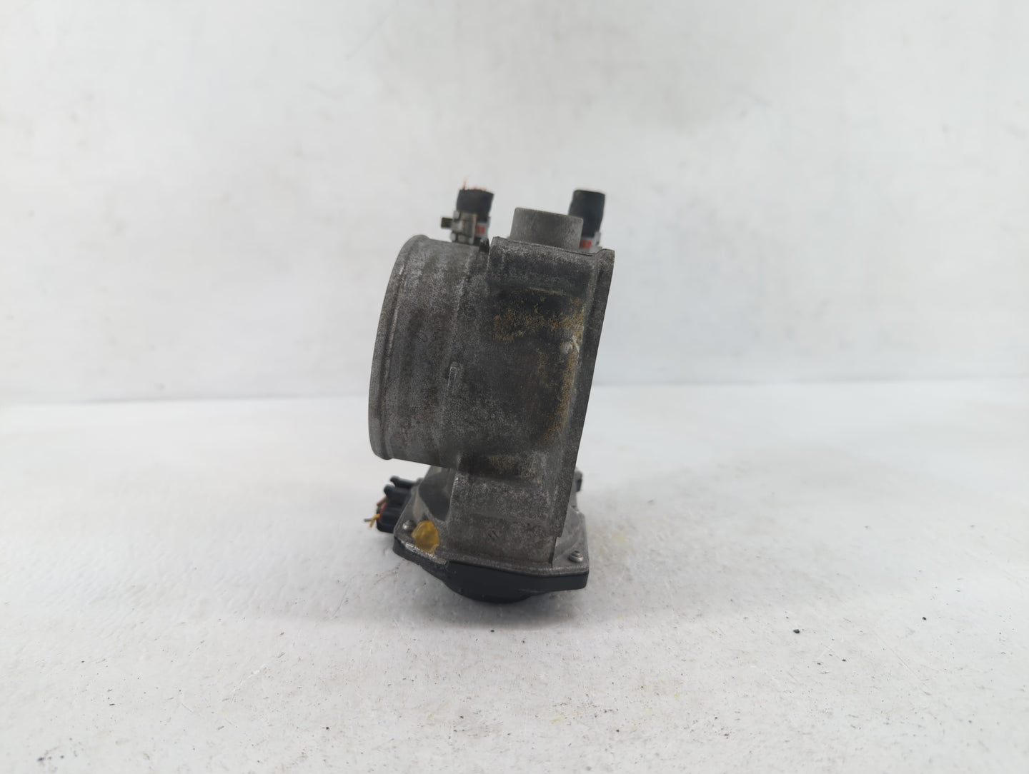 2005-2018 Toyota Avalon Throttle Body P/N:22030-0P050 22030-31030 Fits OEM Used Auto Parts - Oemusedautoparts1.com