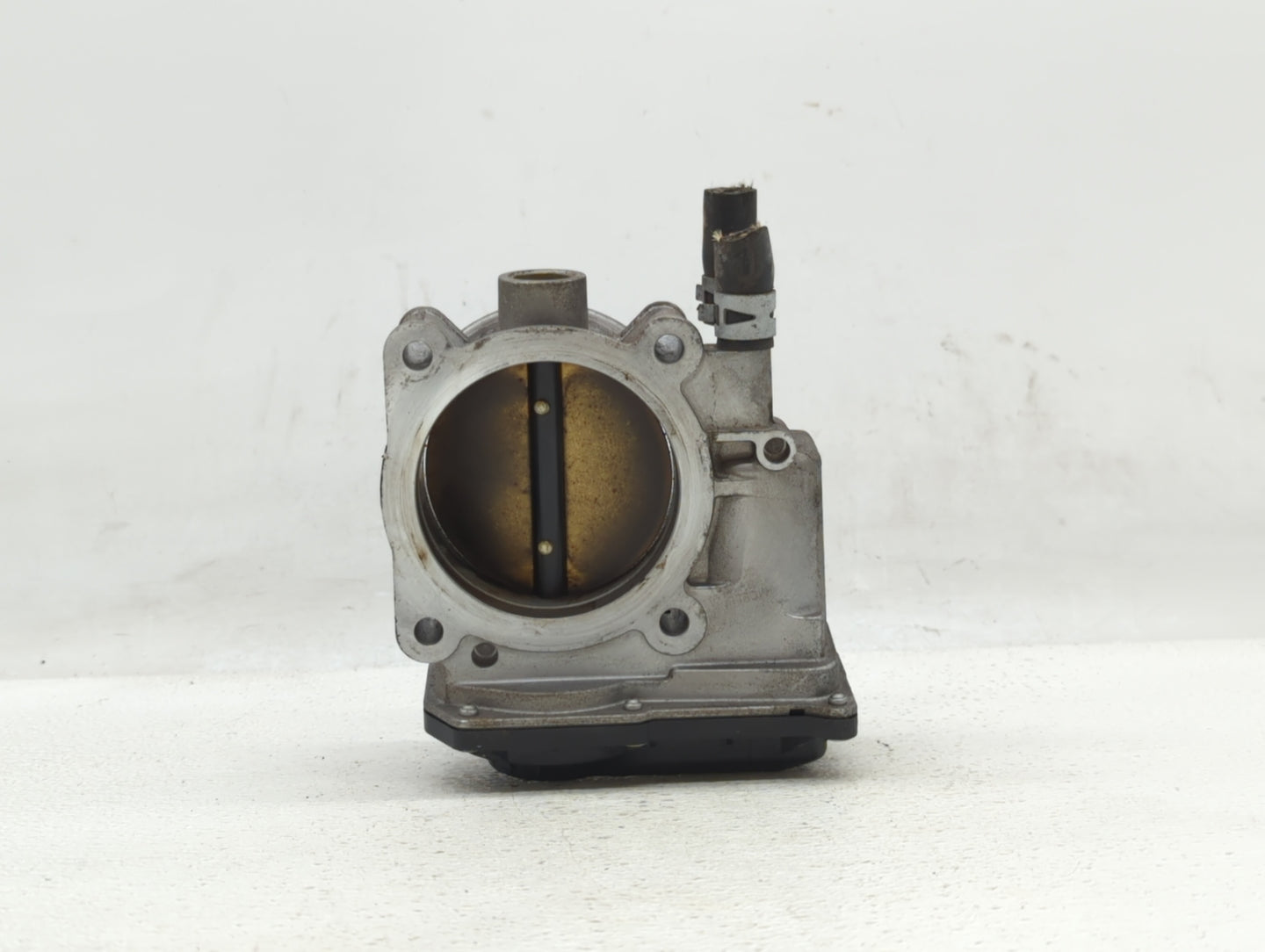 2005-2018 Toyota Avalon Throttle Body P/N:22030-0P050 22030-31030 Fits OEM Used Auto Parts - Oemusedautoparts1.com