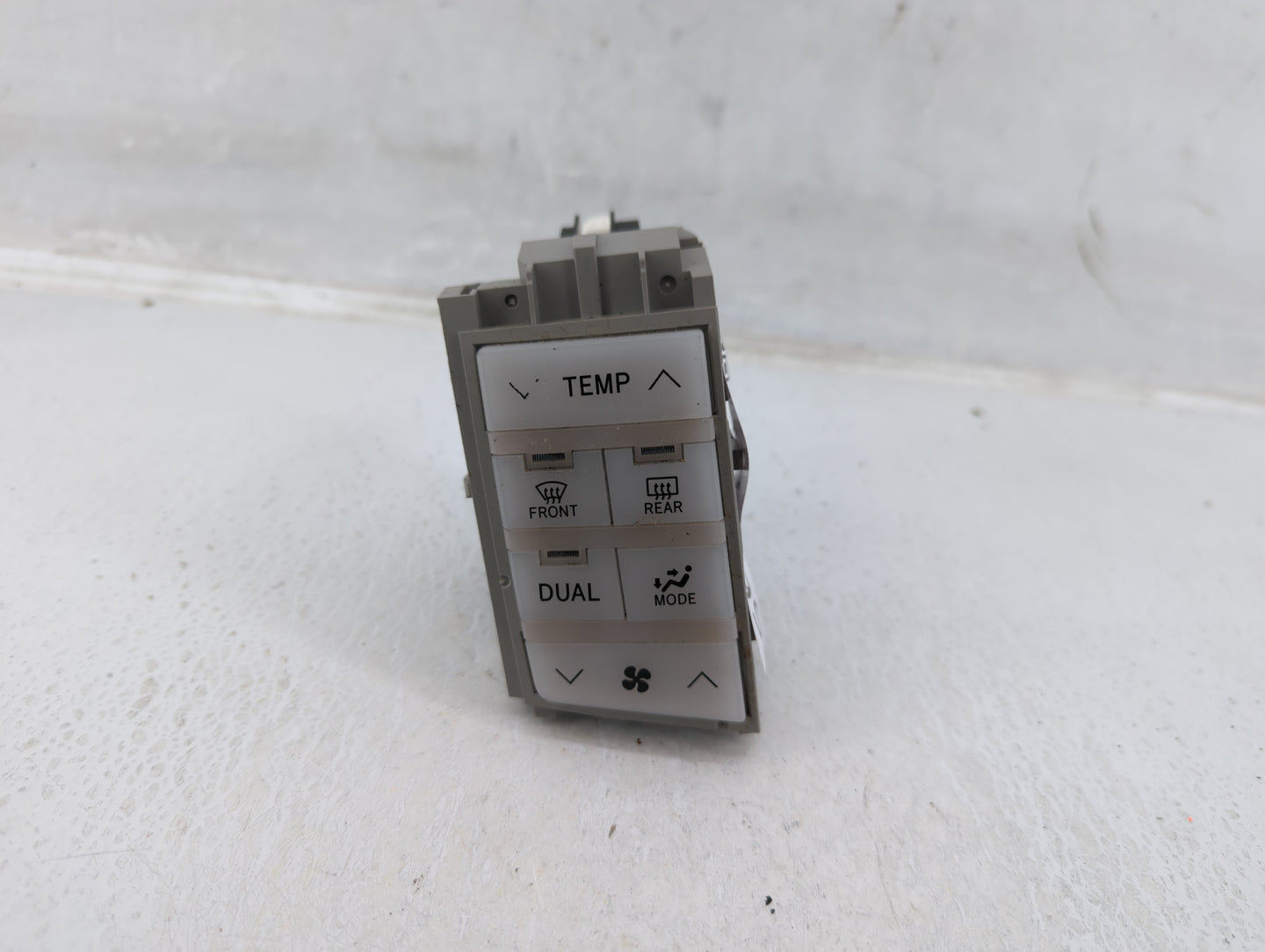 2005-2010 Toyota Avalon Climate Control Module Temperature AC/Heater Replacement P/N:55900-07160 55900-07170 Fits OEM Used A