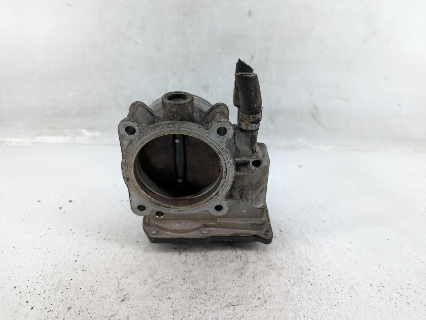 2005-2018 Toyota Avalon Throttle Body P/N:22030-0P050 Fits OEM Used Auto Parts - Oemusedautoparts1.com