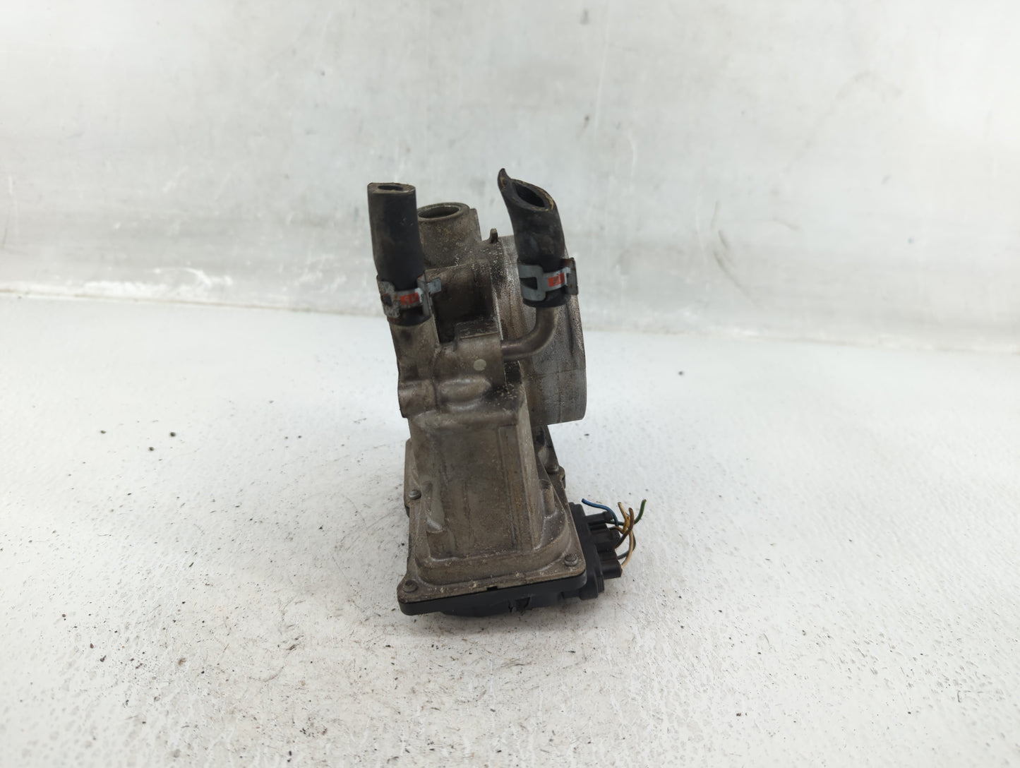 2005-2018 Toyota Avalon Throttle Body P/N:22030-0P050 Fits OEM Used Auto Parts - Oemusedautoparts1.com