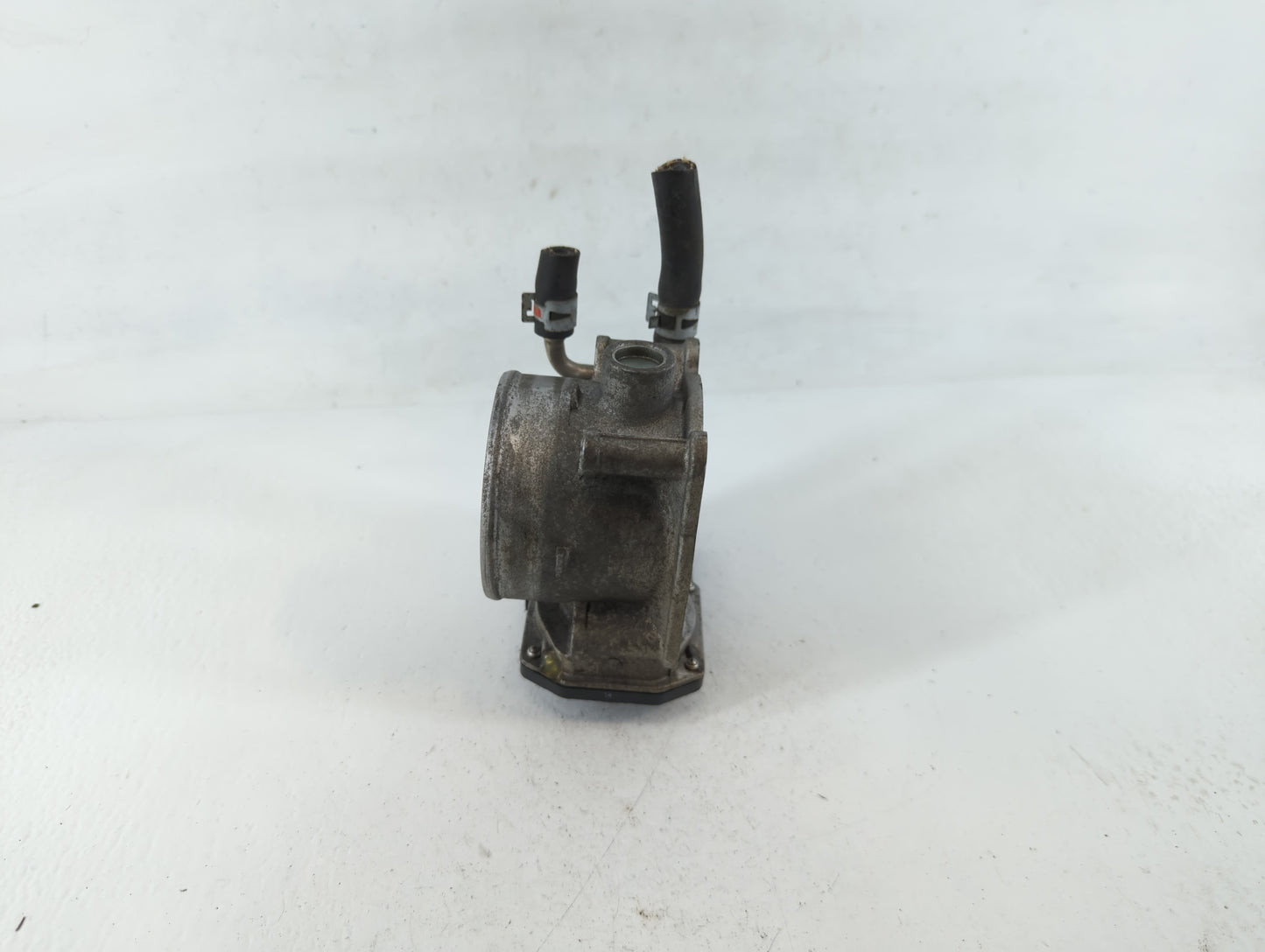 2005-2018 Toyota Avalon Throttle Body P/N:22030-0P050
7E10 00604 Fits OEM Used Auto Parts - Oemusedautoparts1.com