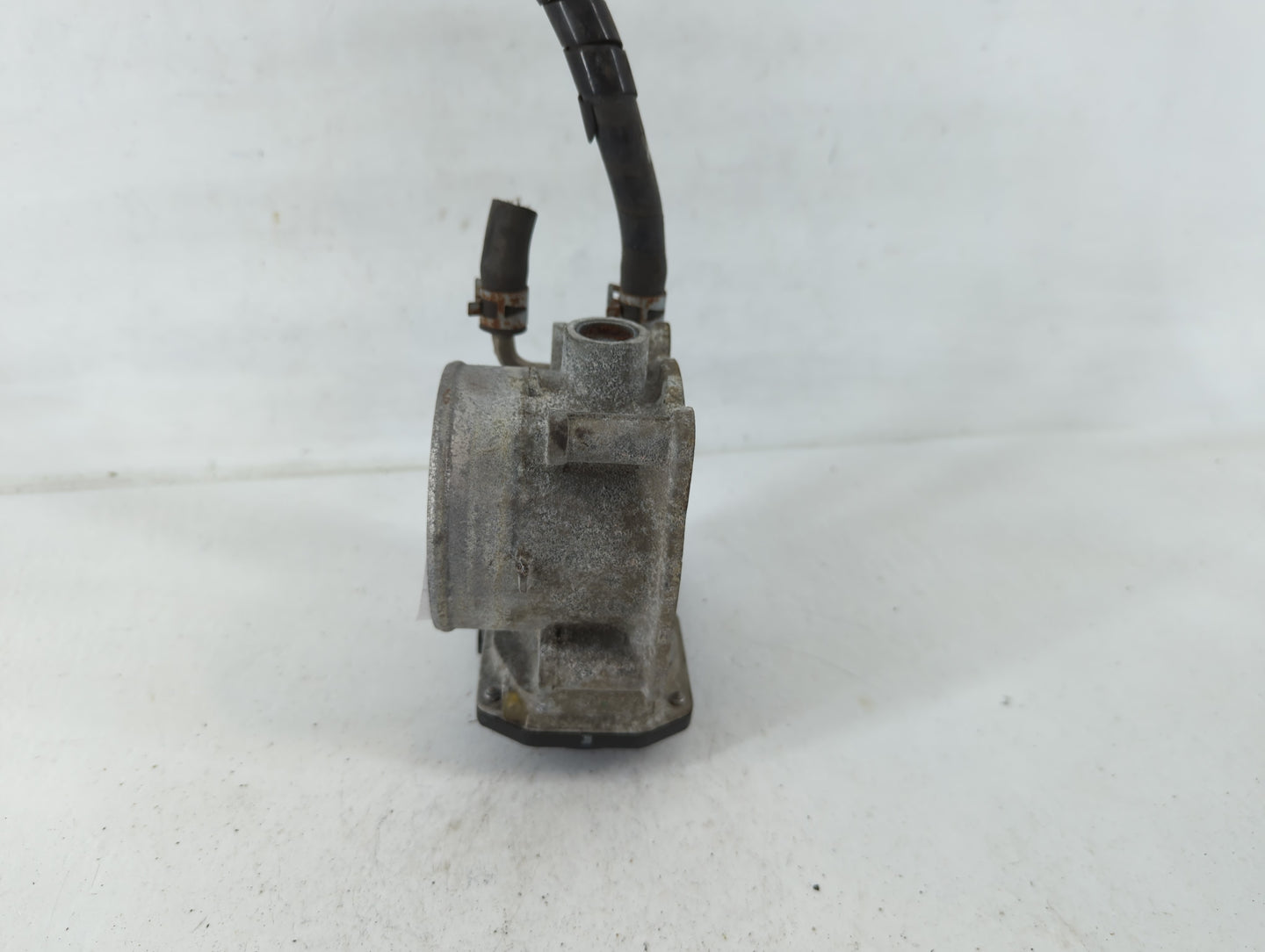 2005-2018 Toyota Avalon Throttle Body P/N:22030-0P050 Fits OEM Used Auto Parts - Oemusedautoparts1.com