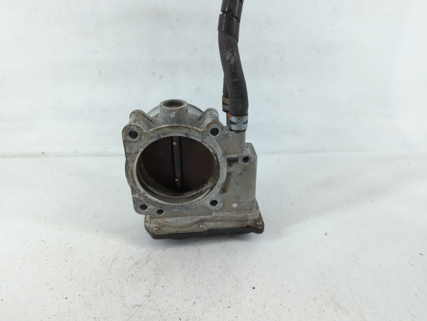 2005-2018 Toyota Avalon Throttle Body P/N:22030-0P050 Fits OEM Used Auto Parts - Oemusedautoparts1.com