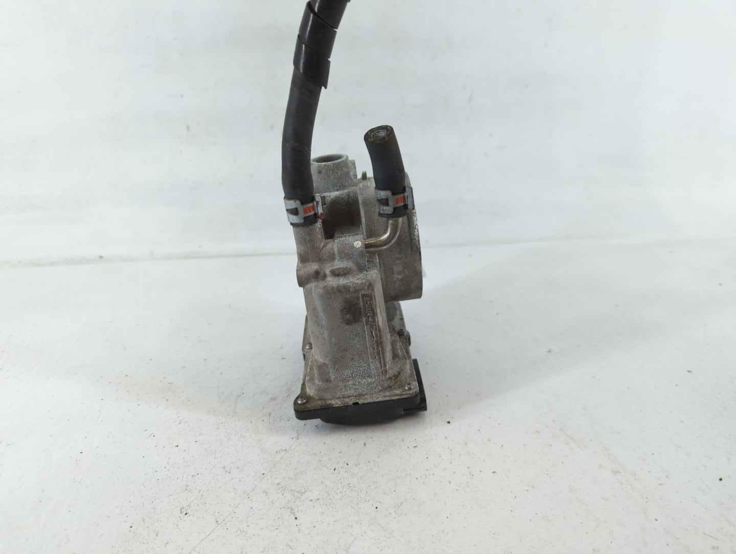 2005-2018 Toyota Avalon Throttle Body P/N:22030-0P050 Fits OEM Used Auto Parts - Oemusedautoparts1.com