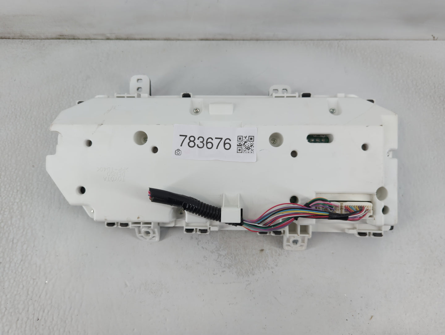 2007 Toyota Avalon Instrument Cluster Speedometer Gauges P/N:83800-07330-00 Fits OEM Used Auto Parts - Oemusedautoparts1.com