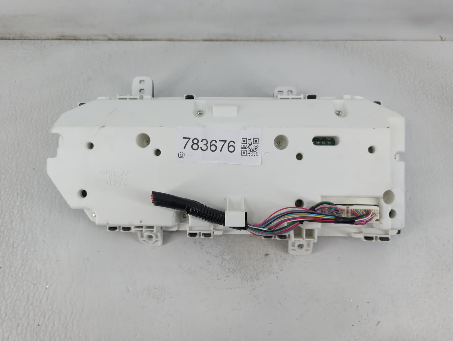 2007 Toyota Avalon Instrument Cluster Speedometer Gauges P/N:83800-07330-00 Fits OEM Used Auto Parts - Oemusedautoparts1.com