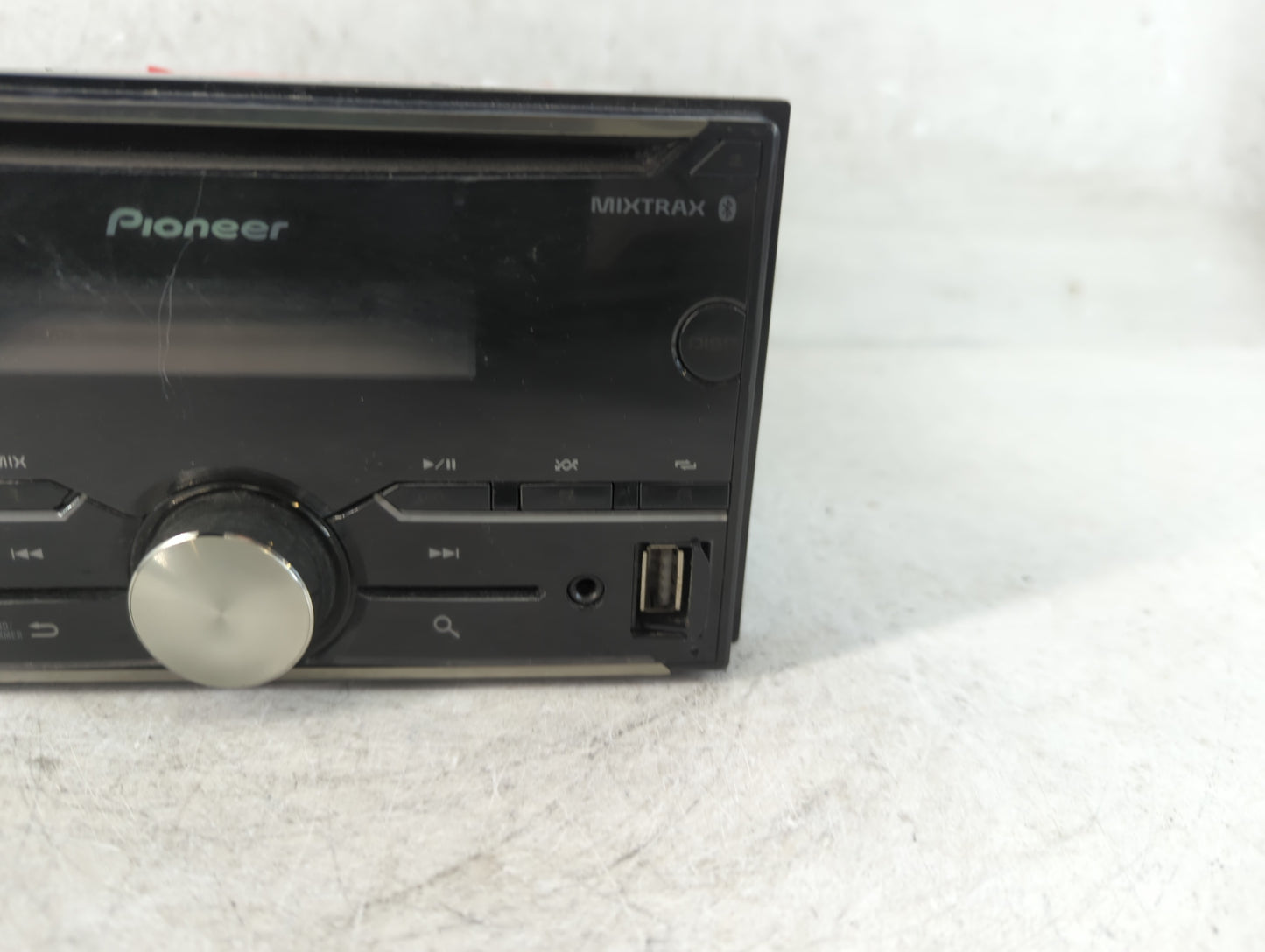 2005-2007 Toyota Avalon Radio AM FM Cd Player Receiver Replacement P/N:FH-S501BT Fits Fits 2005 2006 2007 OEM Used Auto Part
