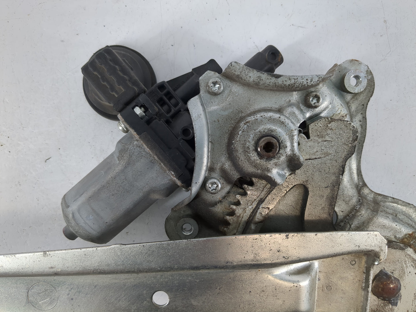 2007-2011 Toyota Camry Driver Left Rear Window Regulator 1063712 - Oemusedautoparts1.com