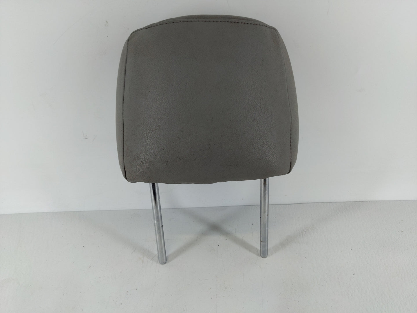 2007 Toyota Camry Headrest Head Rest Front Driver Passenger Seat Fits OEM Used Auto Parts - Oemusedautoparts1.com