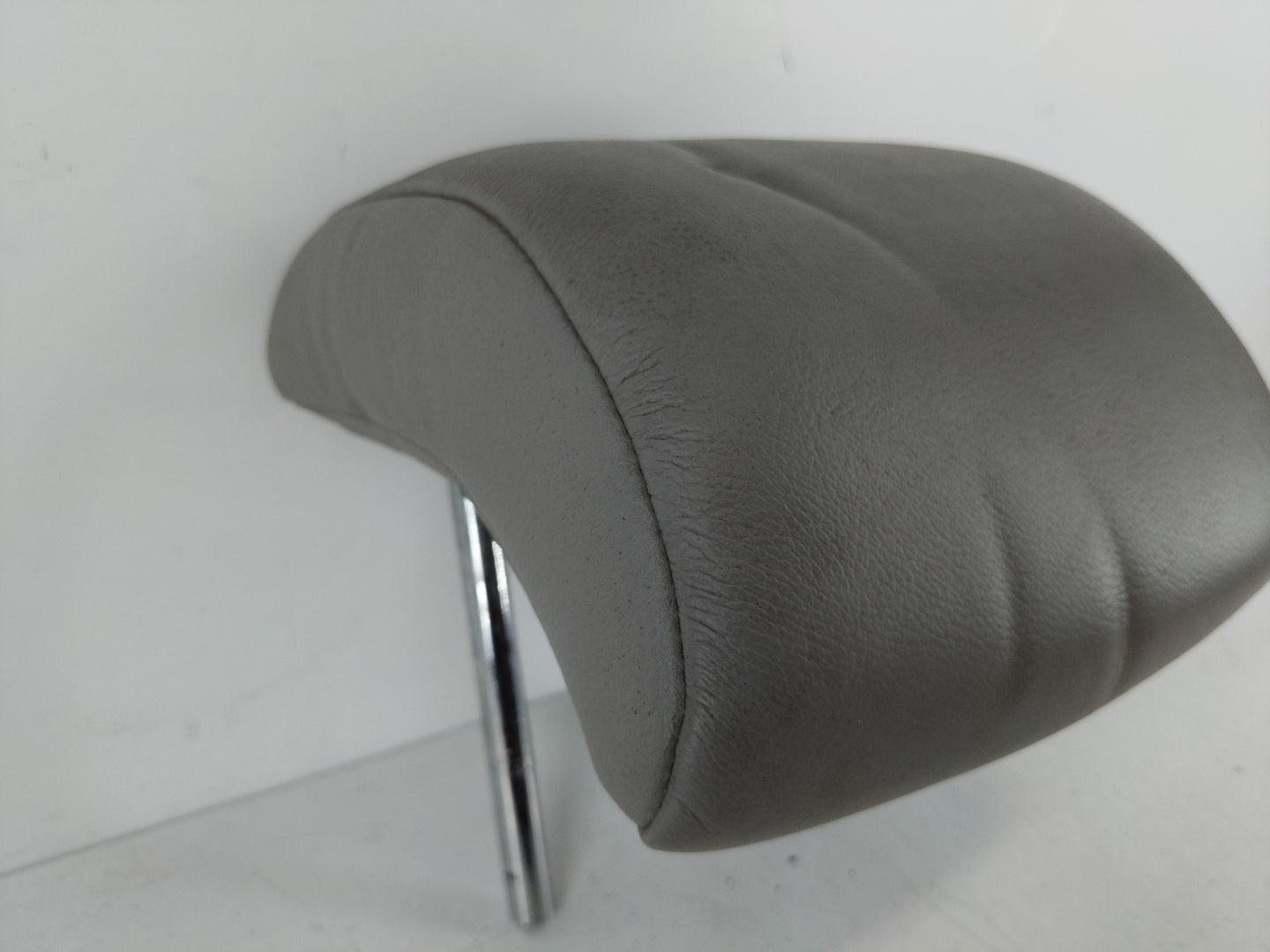 2007 Toyota Camry Headrest Head Rest Rear Center Seat Fits OEM Used Auto Parts - Oemusedautoparts1.com