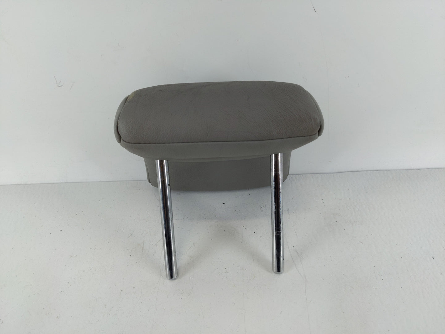 2007 Toyota Camry Headrest Head Rest Rear Center Seat Fits OEM Used Auto Parts - Oemusedautoparts1.com