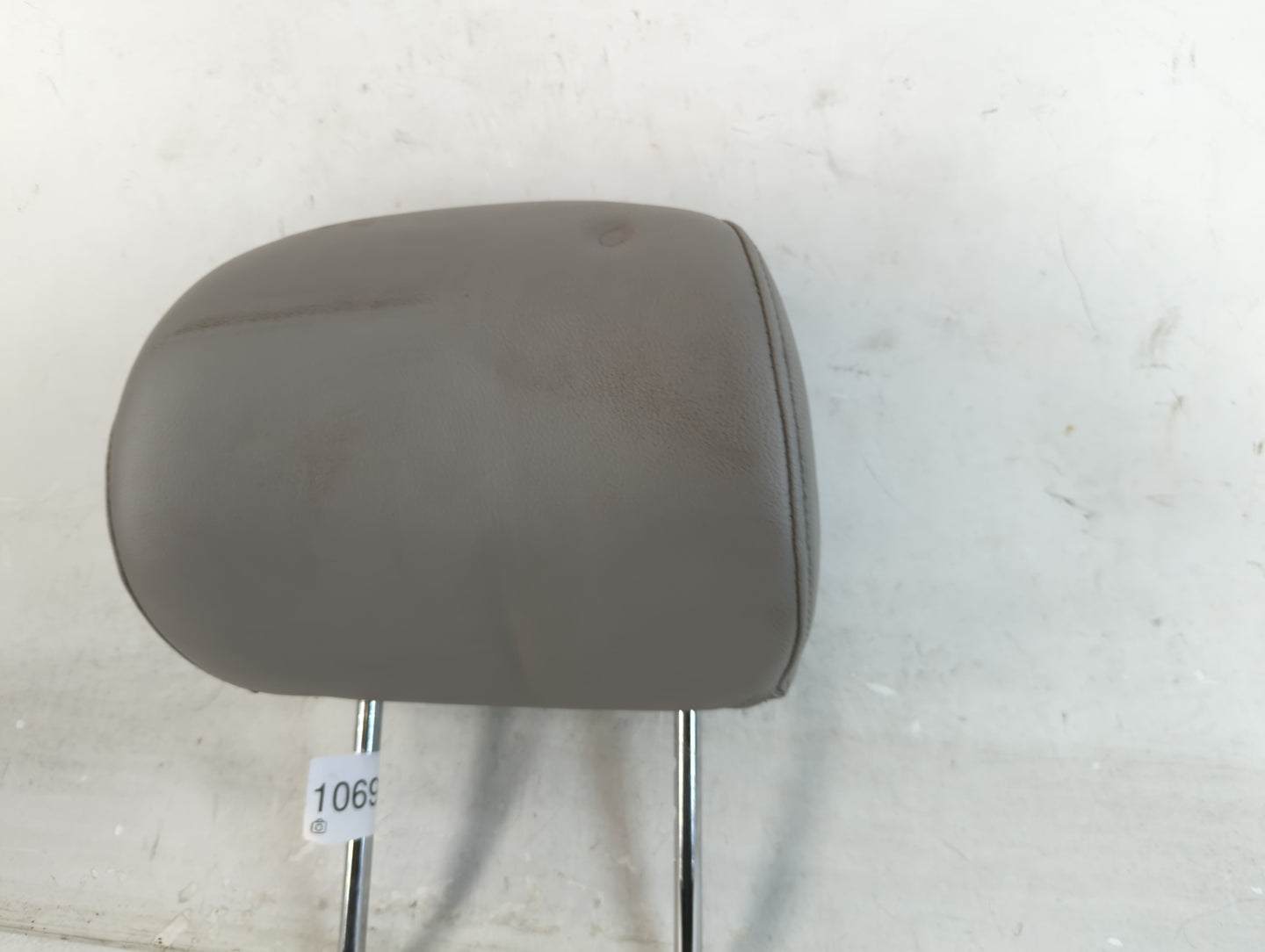 2007-2009 Toyota Camry Headrest Head Rest Front Driver Passenger Seat Fits Fits 2007 2008 2009 OEM Used Auto Parts - Oemused