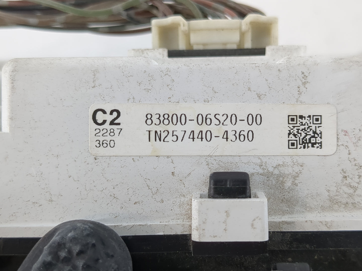 2007-2009 Toyota Camry Instrument Cluster Speedometer Gauges P/N:83800-06S20 Fits Fits 2007 2008 2009 OEM Used Auto Parts - 