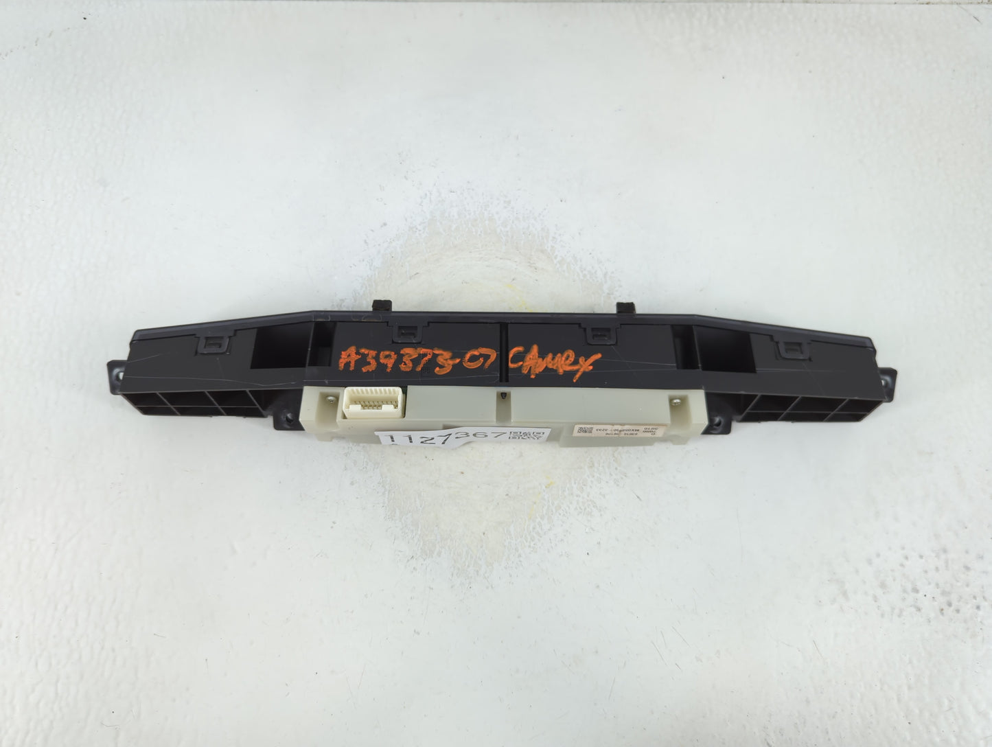 2007 Toyota Camry Upper Dash Defroster Panel Clock Security - Oemusedautoparts1.com