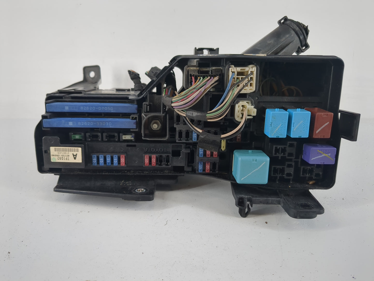 2007-2009 Toyota Camry Fusebox Fuse Box Panel Relay Module P/N:82720-06090 Fits Fits 2007 2008 2009 OEM Used Auto Parts - Oe