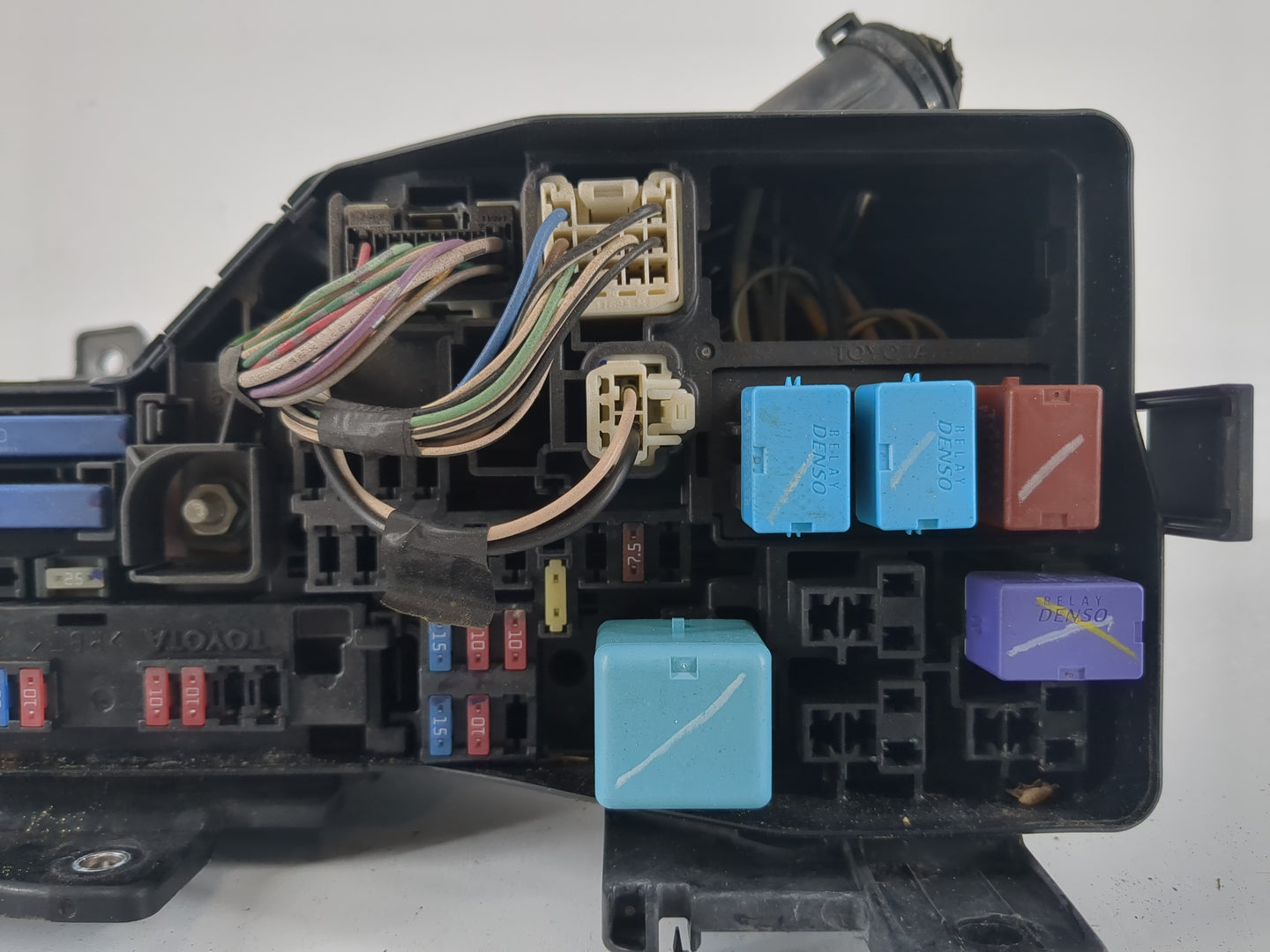 2007-2009 Toyota Camry Fusebox Fuse Box Panel Relay Module P/N:82720-06090 Fits Fits 2007 2008 2009 OEM Used Auto Parts - Oe