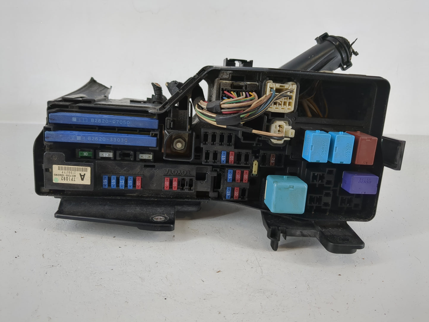 2007-2009 Toyota Camry Fusebox Fuse Box Panel Relay Module P/N:82720-06090 Fits Fits 2007 2008 2009 OEM Used Auto Parts - Oe