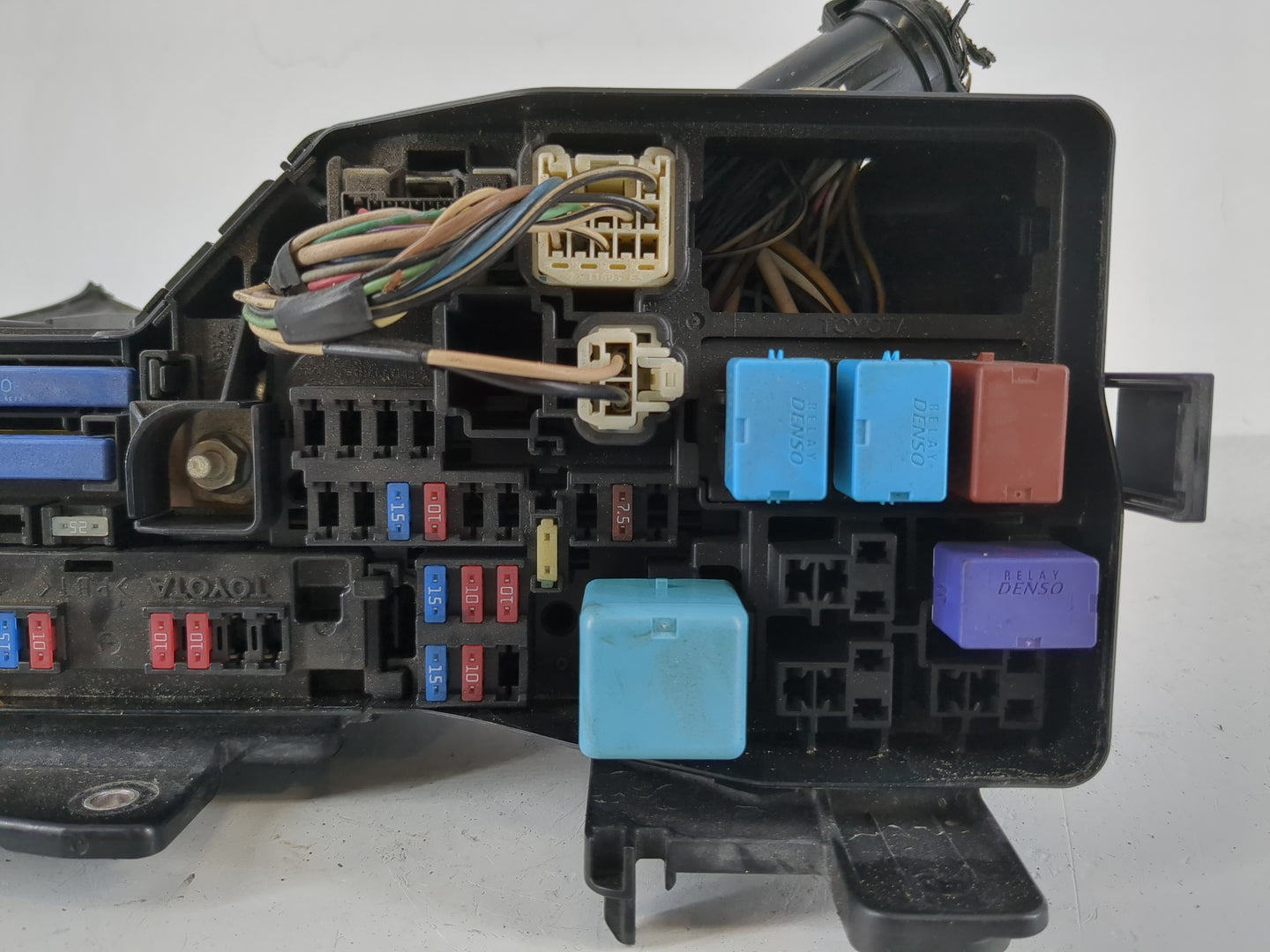 2007-2009 Toyota Camry Fusebox Fuse Box Panel Relay Module P/N:82720-06090 Fits Fits 2007 2008 2009 OEM Used Auto Parts - Oe
