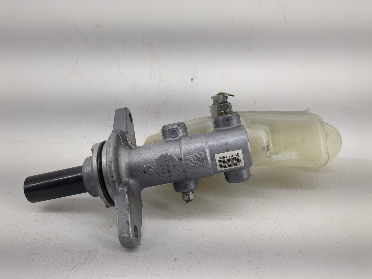 2007-2011 Toyota Camry Brake Master Cylinder - Oemusedautoparts1.com