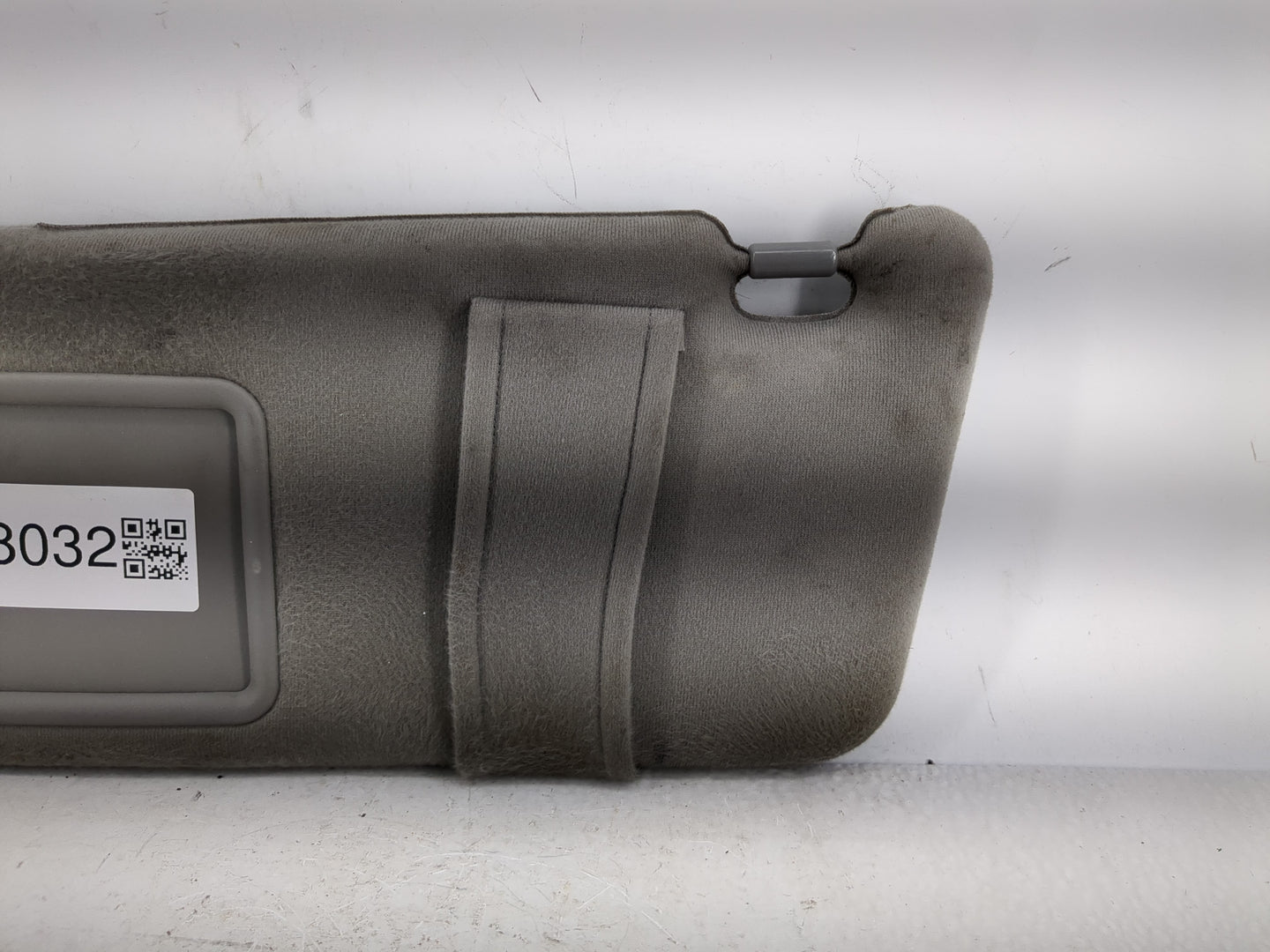 2007-2011 Toyota Camry Sun Visor Shade Replacement Driver Left Mirror Fits Fits 2007 2008 2009 2010 2011 OEM Used Auto Parts