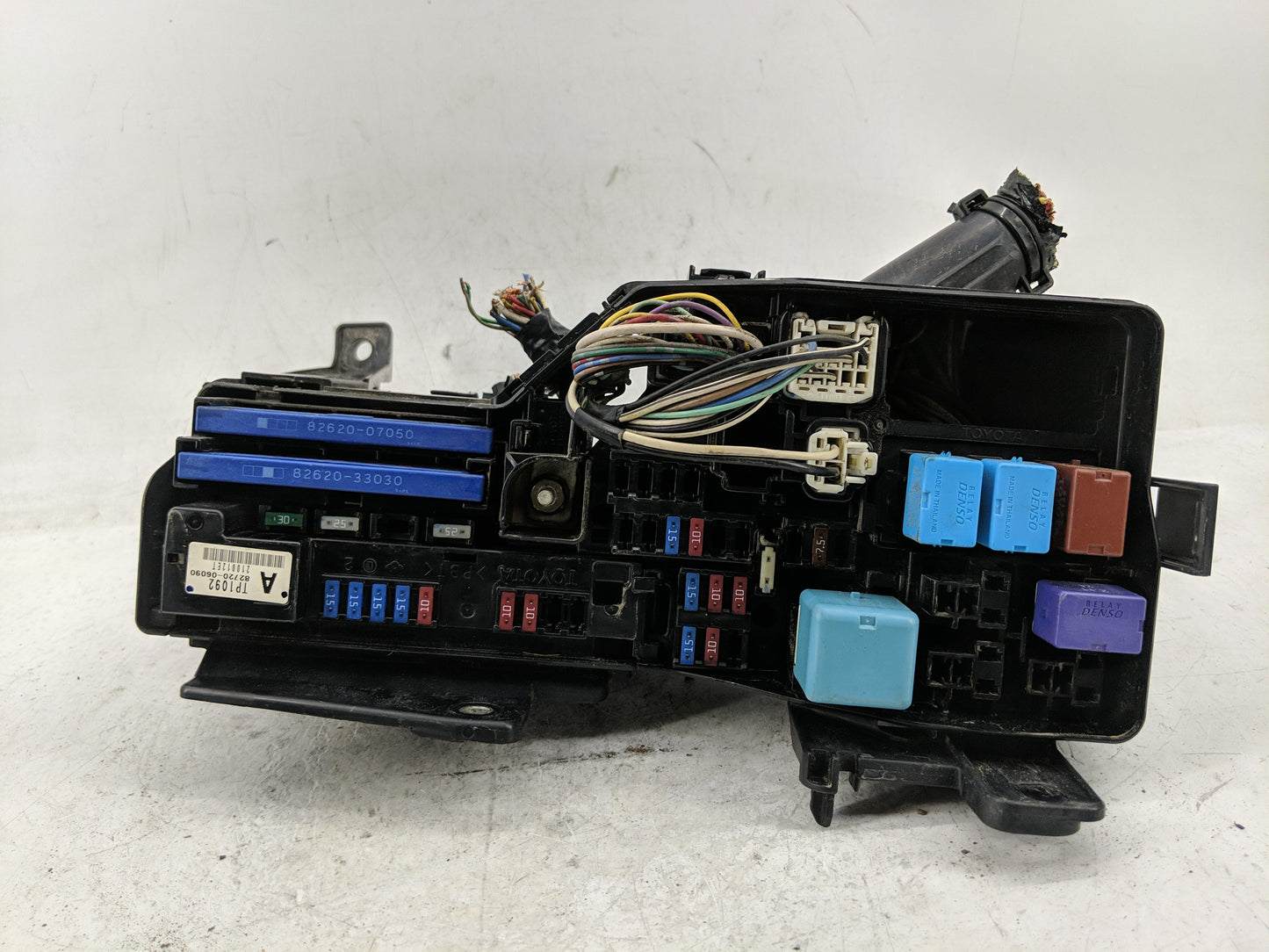 2007-2009 Toyota Camry Fusebox Fuse Box Panel Relay Module P/N:82720-06091 Fits Fits 2007 2008 2009 OEM Used Auto Parts - Oe
