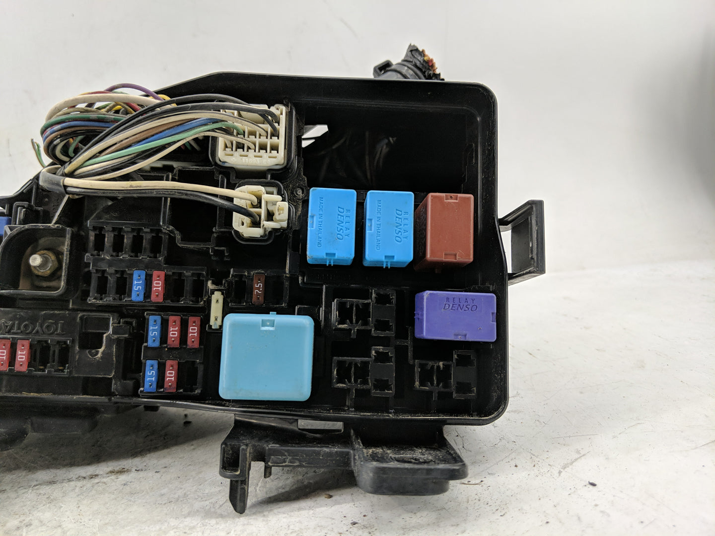 2007-2009 Toyota Camry Fusebox Fuse Box Panel Relay Module P/N:82720-06091 Fits Fits 2007 2008 2009 OEM Used Auto Parts - Oe