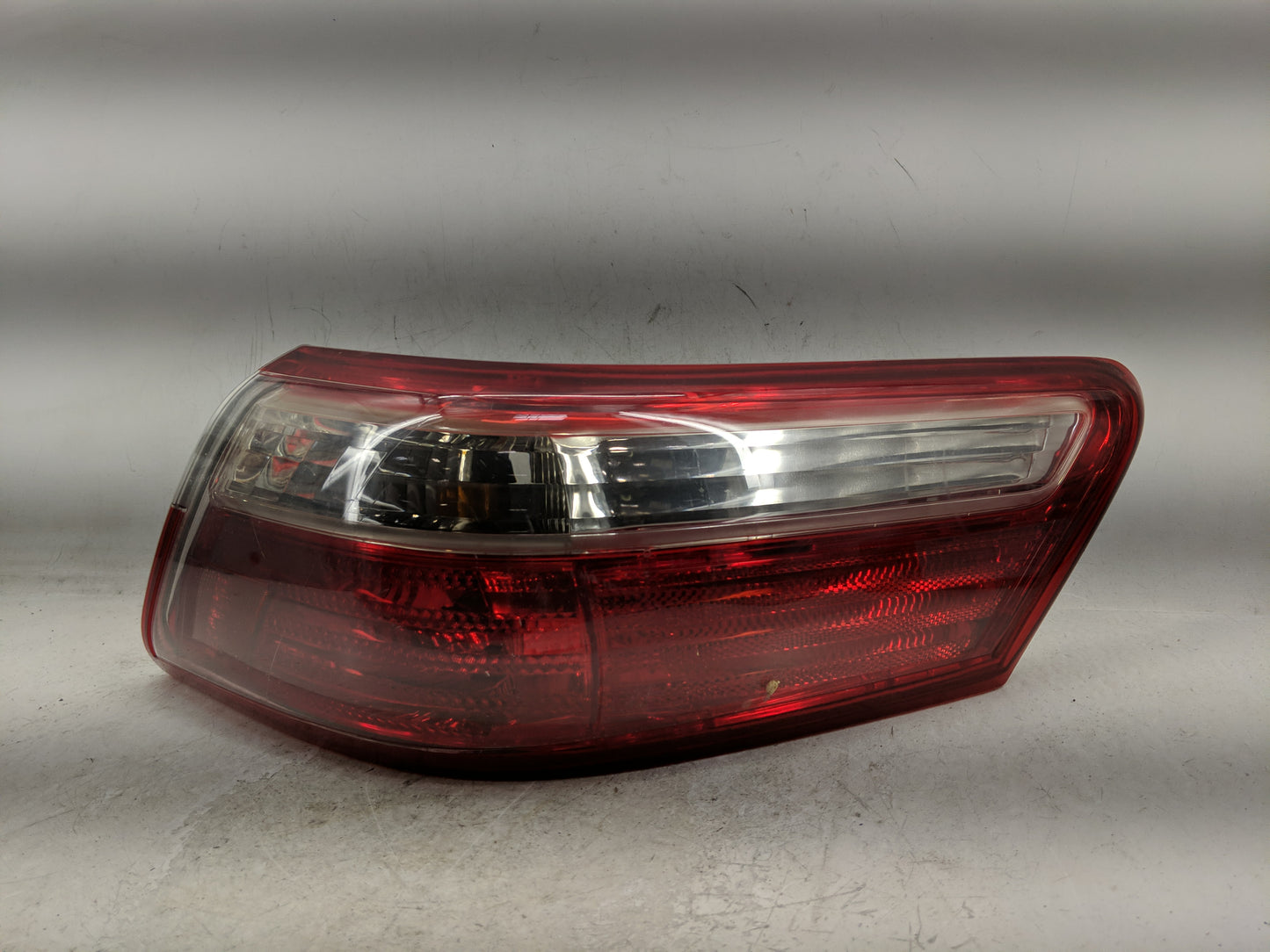 2007-2009 Toyota Camry Tail Light Assembly Passenger Right OEM Fits Fits 2007 2008 2009 OEM Used Auto Parts - Oemusedautopar