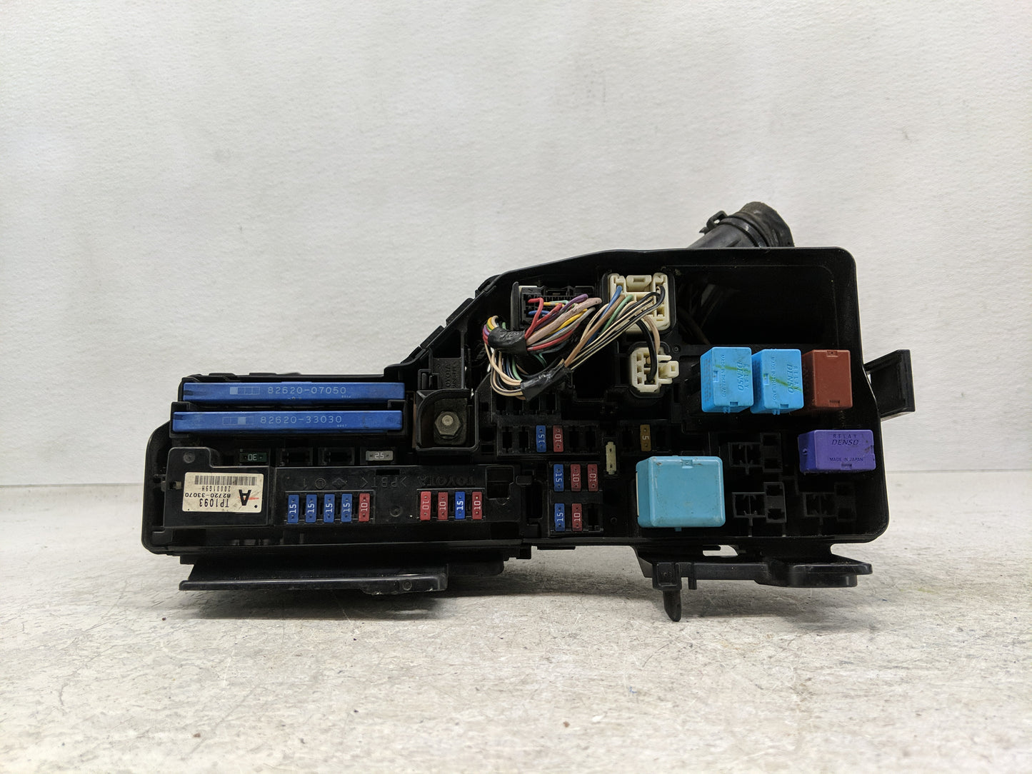 2007-2009 Toyota Camry Fusebox Fuse Box Panel Relay Module P/N:82720-33070 Fits Fits 2007 2008 2009 OEM Used Auto Parts - Oe