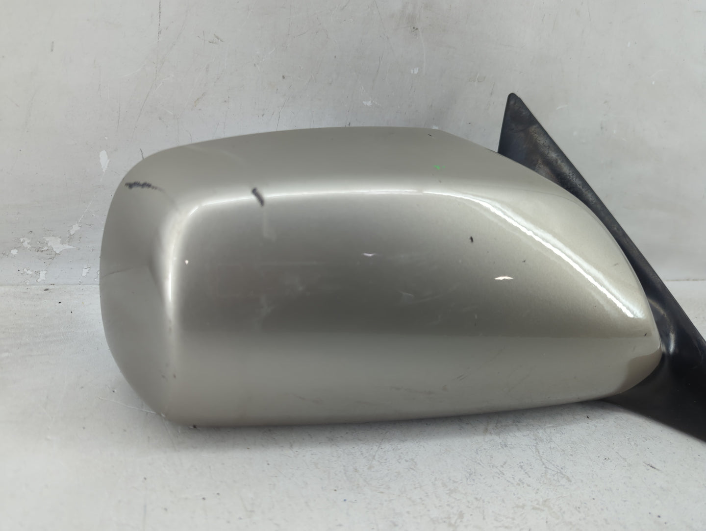 2007-2011 Toyota Camry Driver Side View Mirror - Left Door Mirror OEM Used - Oemusedautoparts1.com